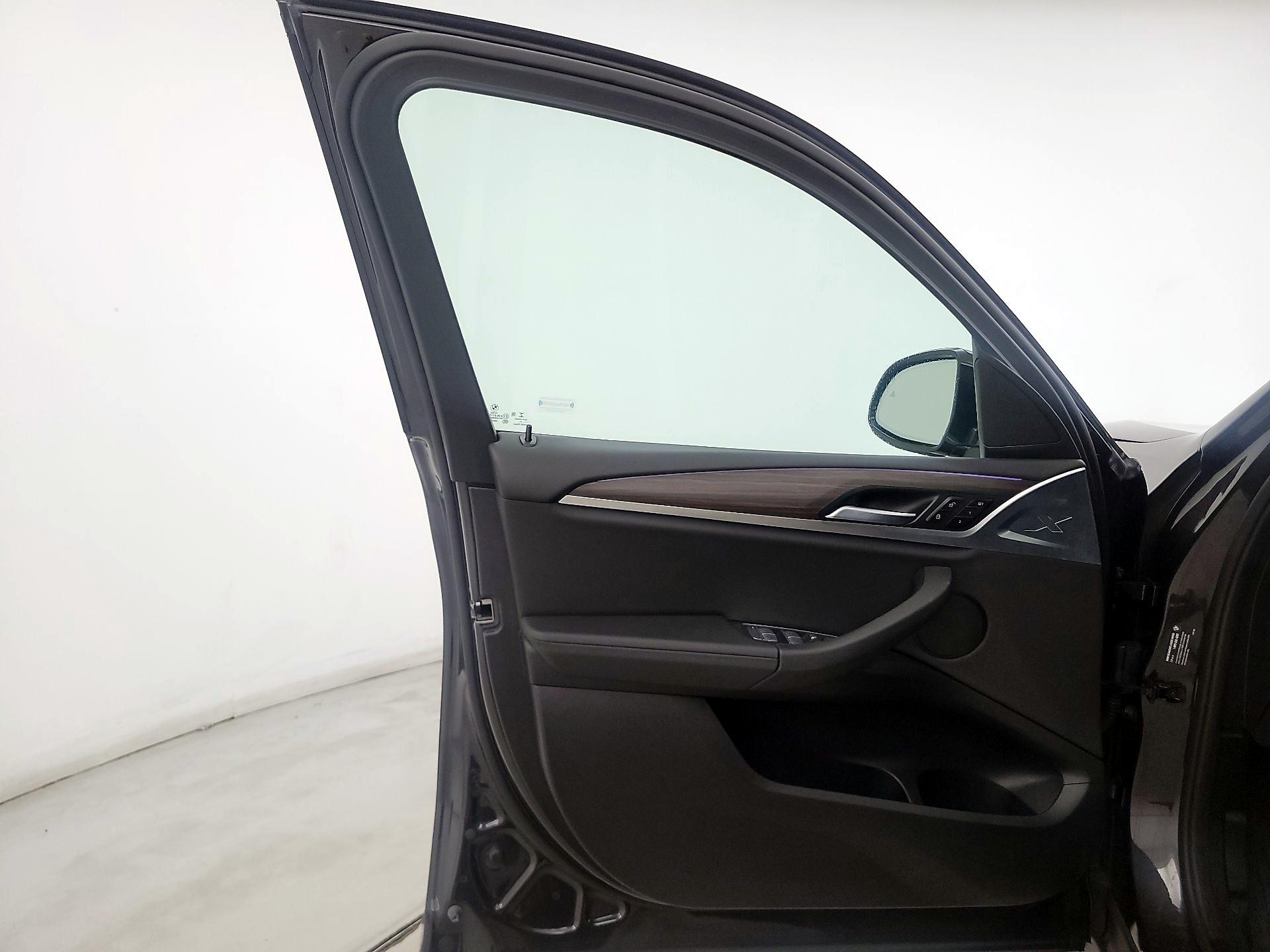 Thumbnail: 2021 BMW X3 - 12