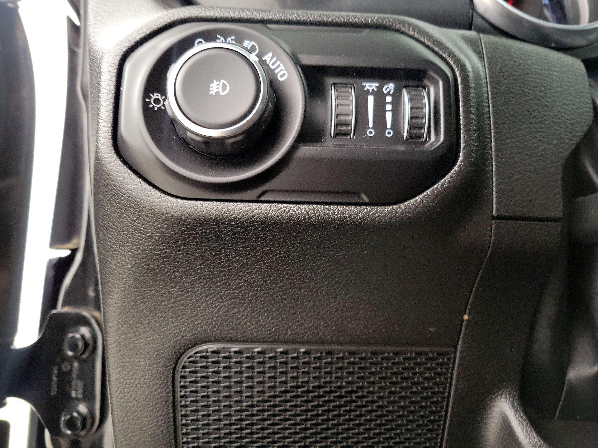 Thumbnail: 2022 Jeep Wrangler - 13