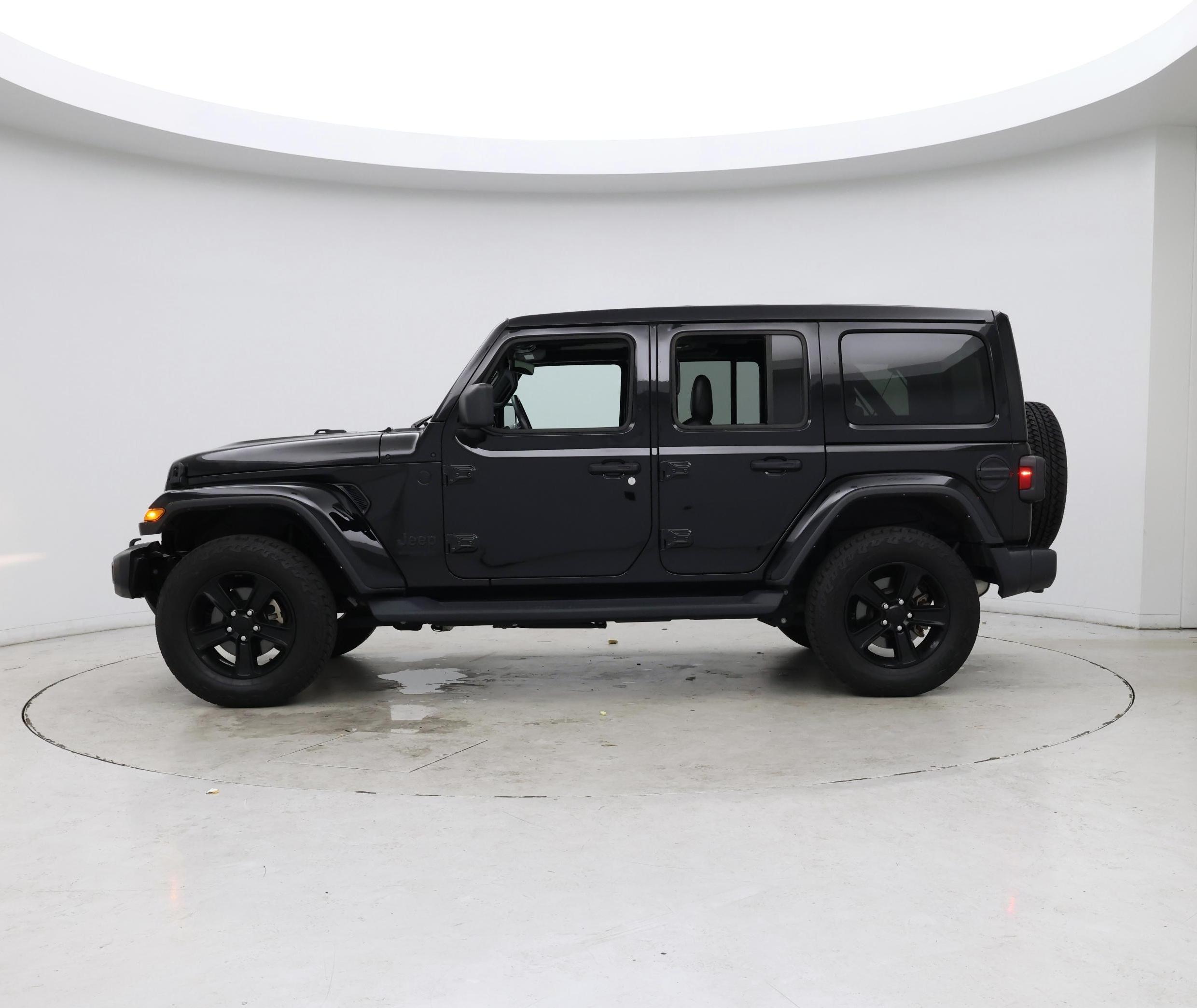 Thumbnail: 2022 Jeep Wrangler - 3