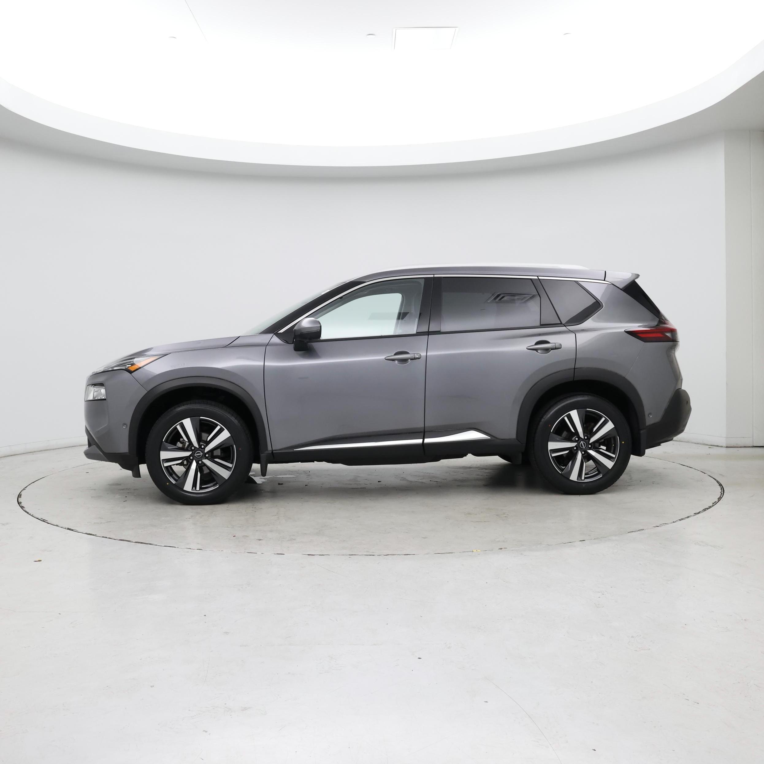 Thumbnail: 2023 Nissan Rogue - 3