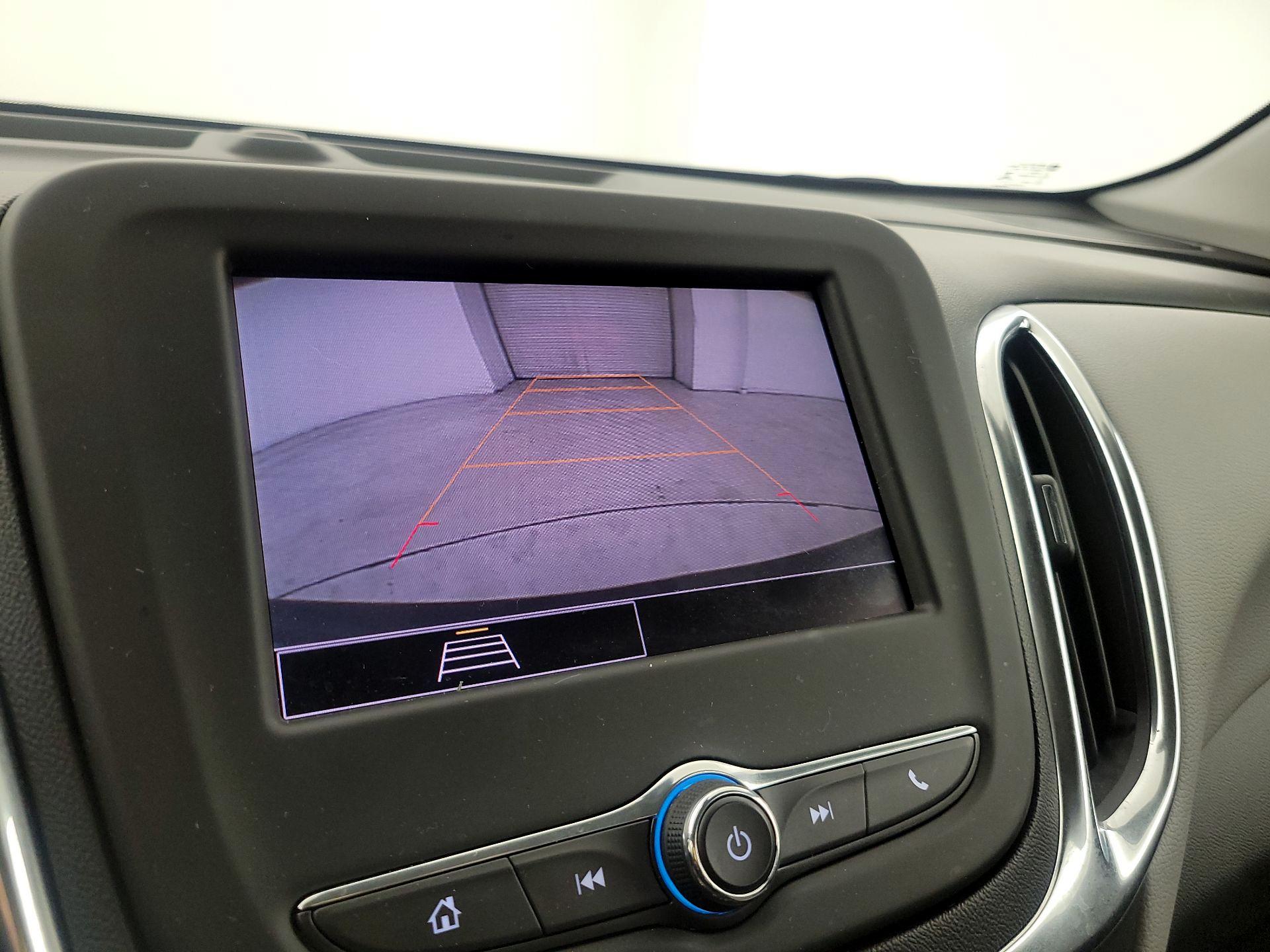 Thumbnail: 2022 Chevrolet Equinox - 14