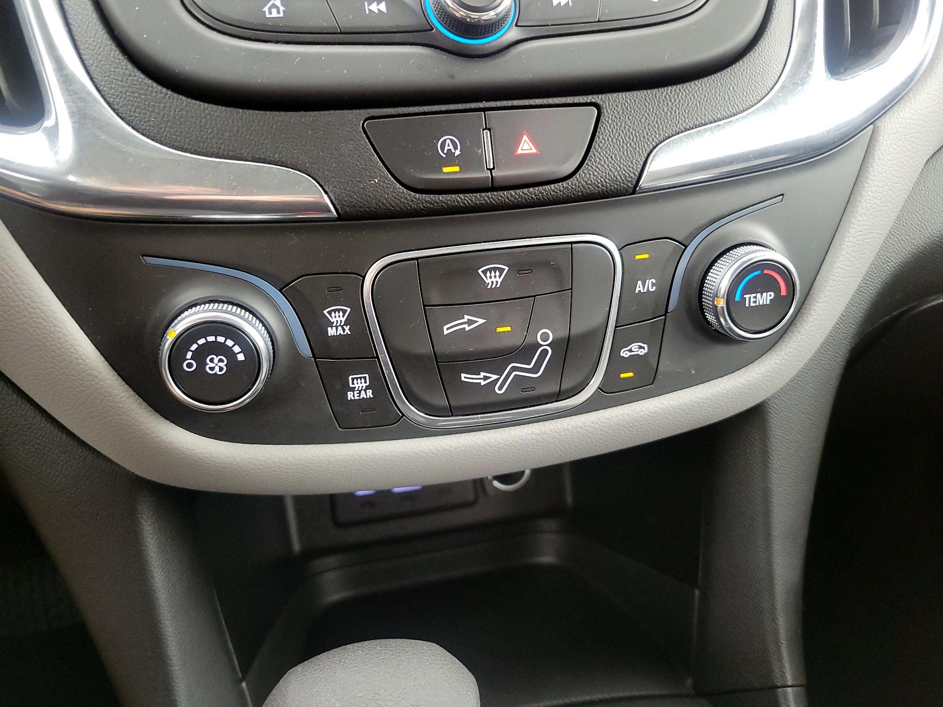 Thumbnail: 2022 Chevrolet Equinox - 16