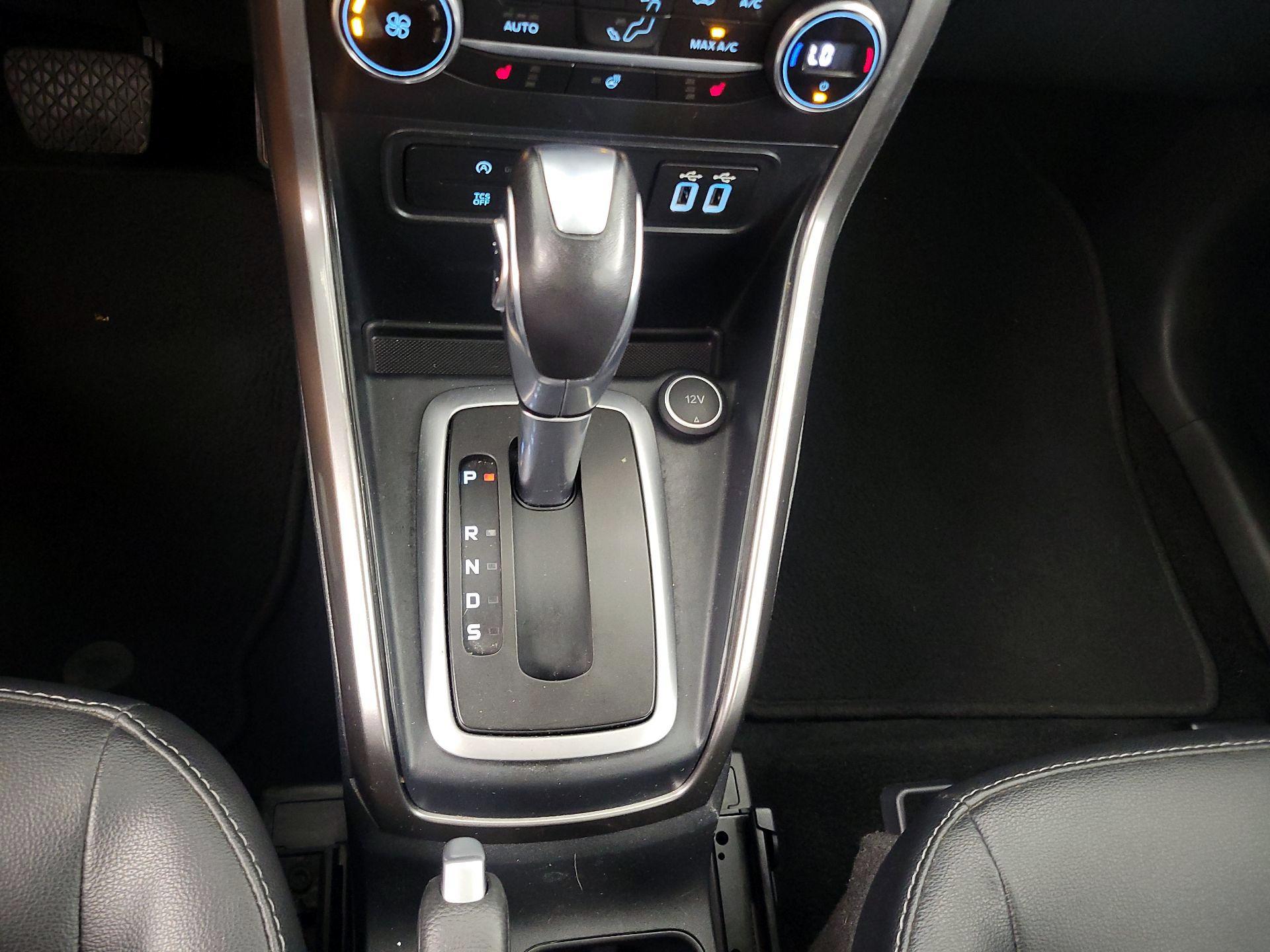 Thumbnail: 2021 Ford EcoSport - 16
