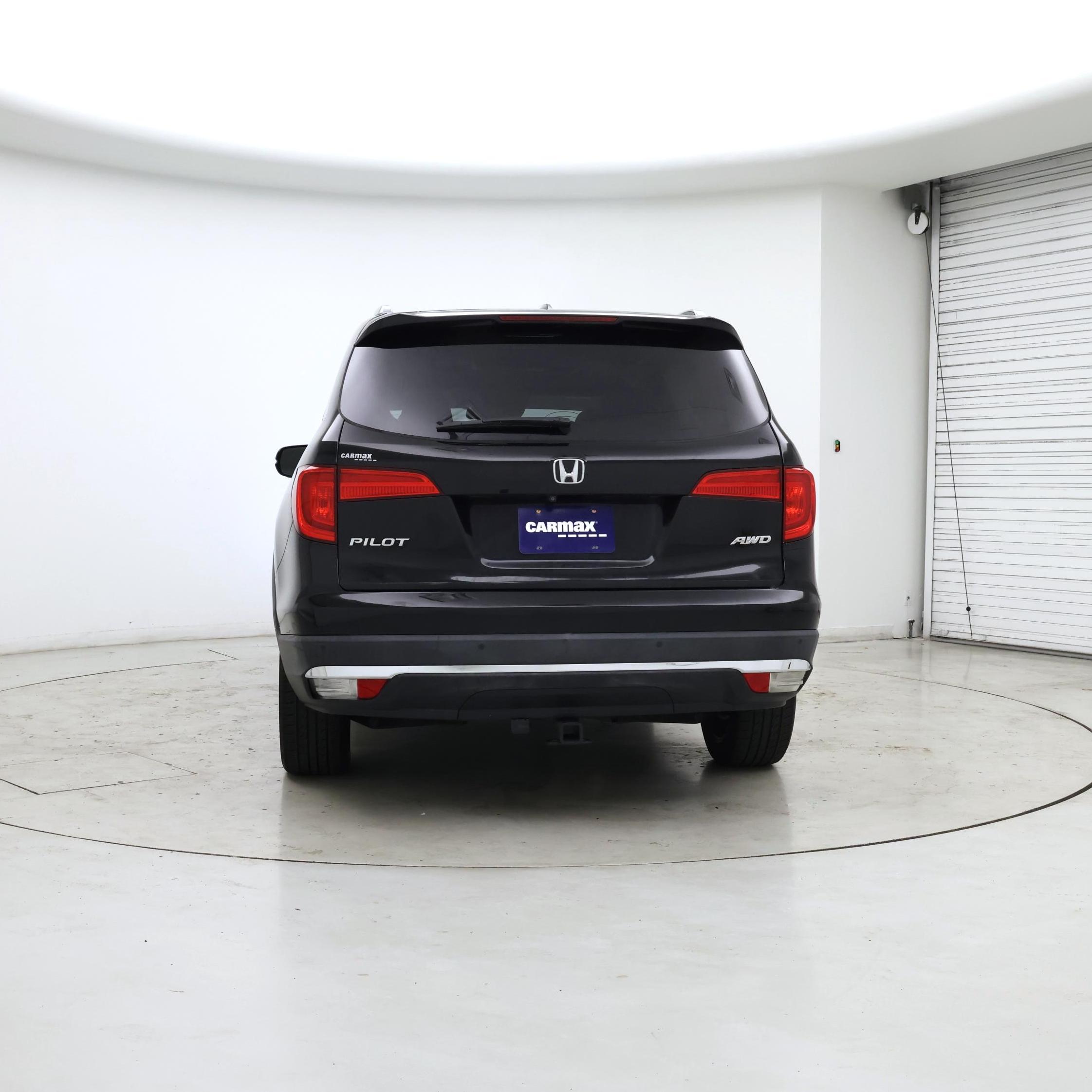 Thumbnail: 2017 Honda Pilot - 6