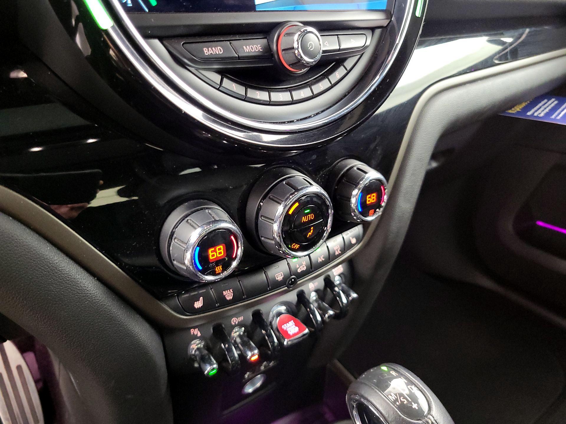 Thumbnail: 2018 MINI Cooper Countryman - 16