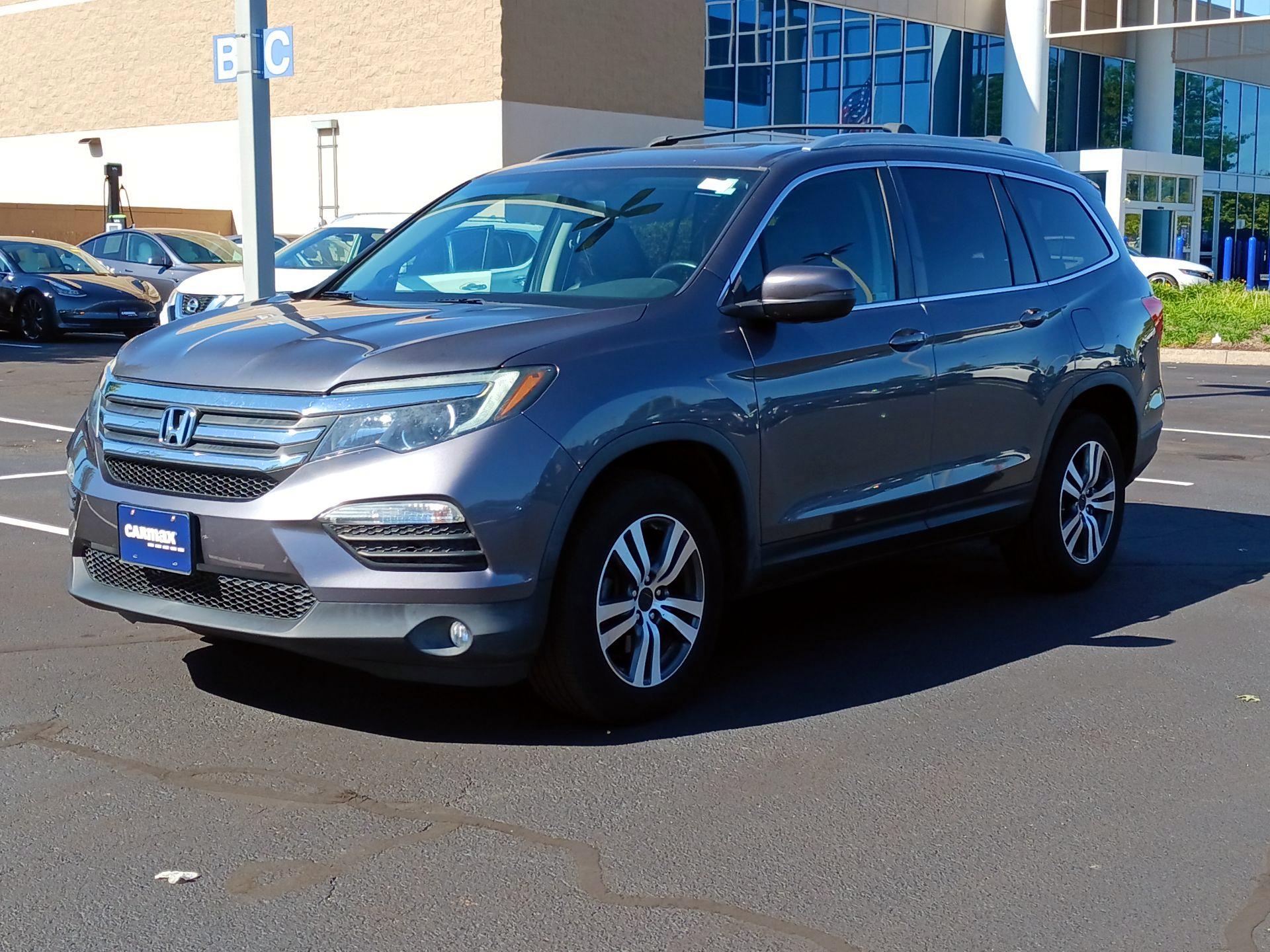 Thumbnail: 2018 Honda Pilot - 3