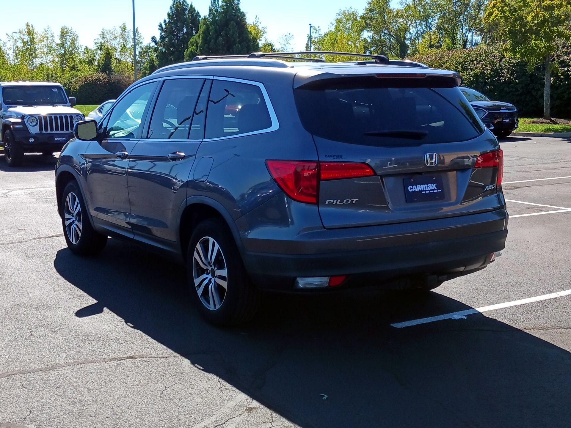 Thumbnail: 2018 Honda Pilot - 7
