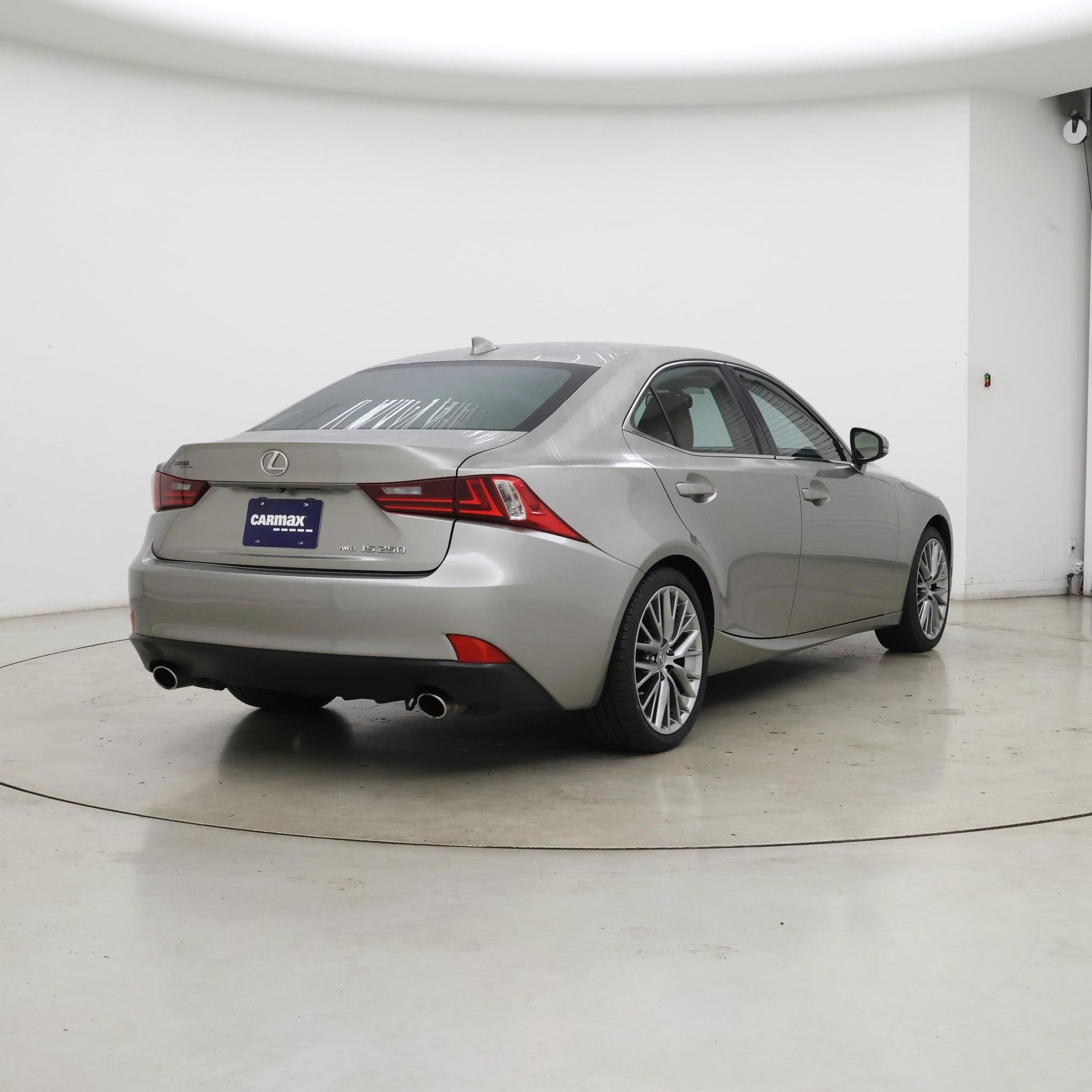 Thumbnail: 2015 Lexus IS - 8