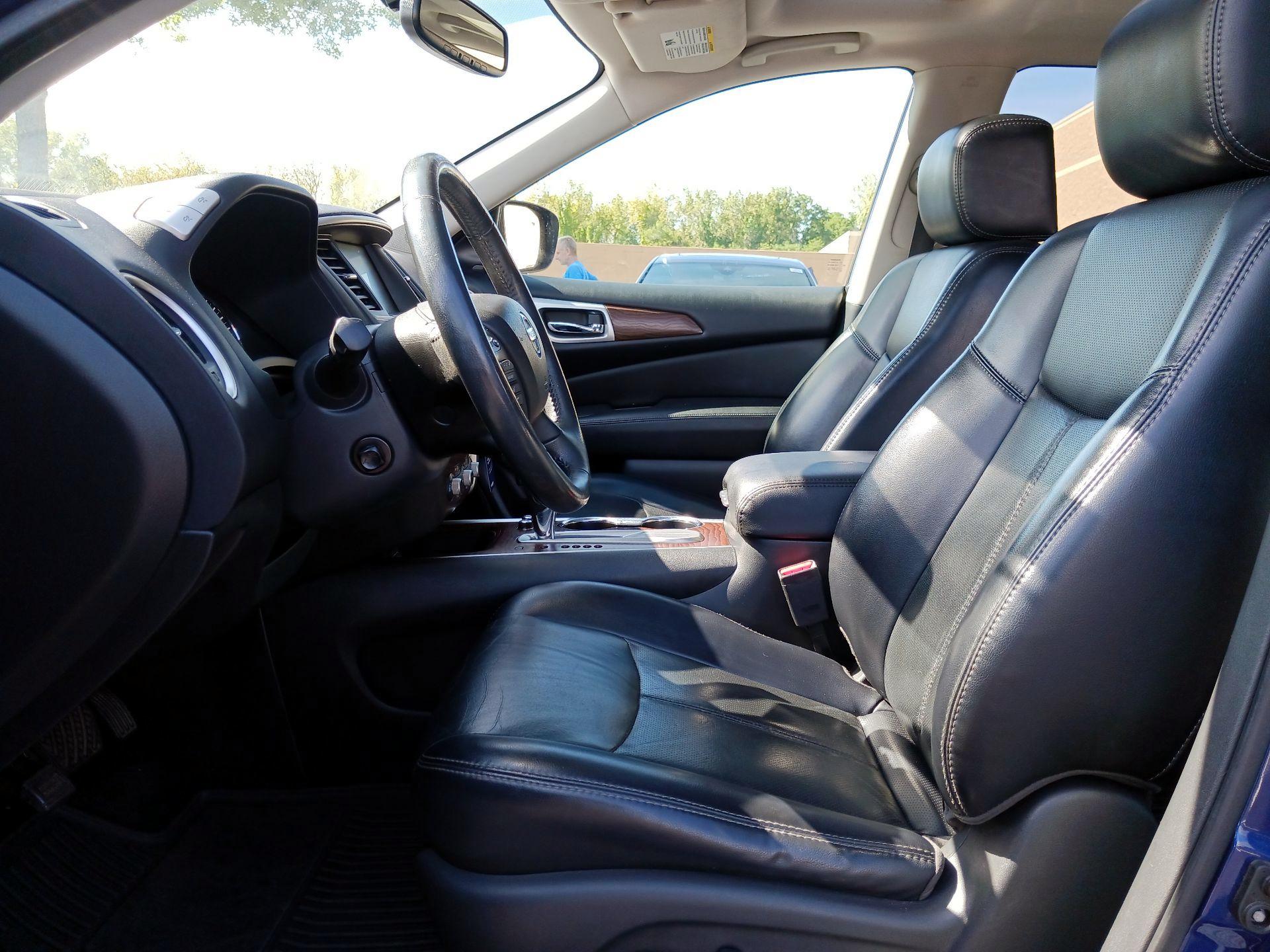 Thumbnail: 2018 Nissan Pathfinder - 9