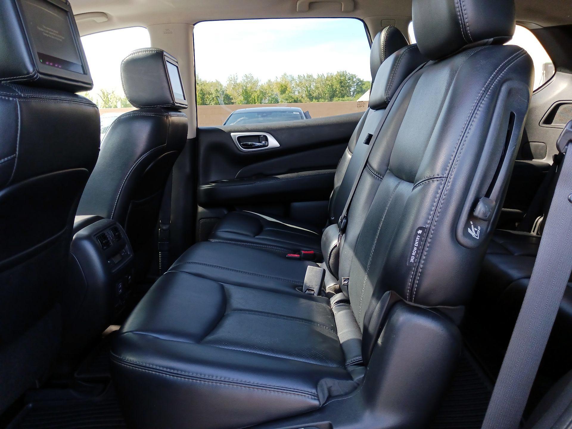 Thumbnail: 2018 Nissan Pathfinder - 19