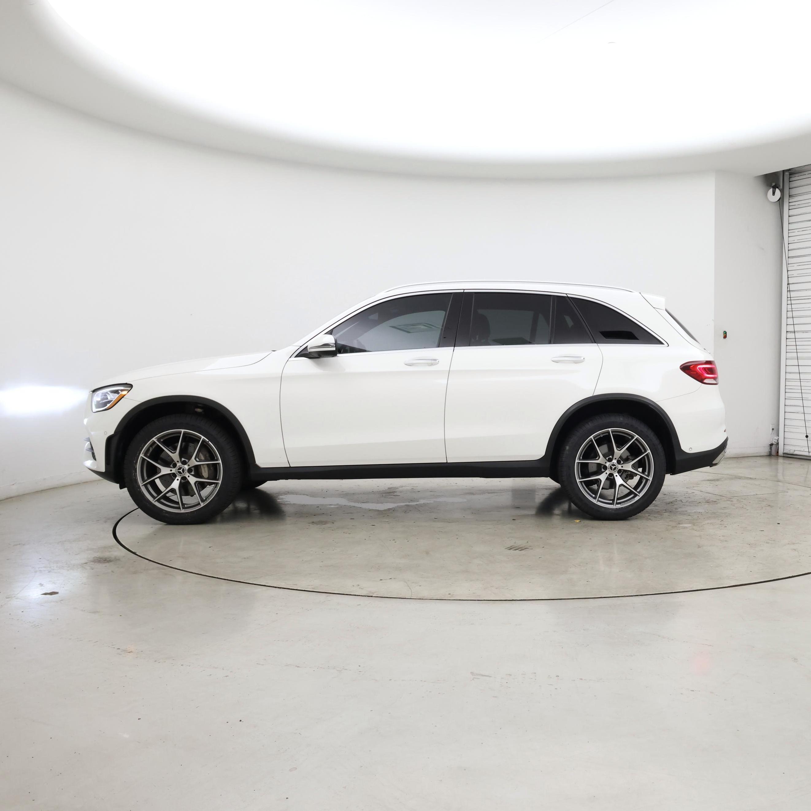 Thumbnail: 2022 Mercedes-Benz GLC - 3