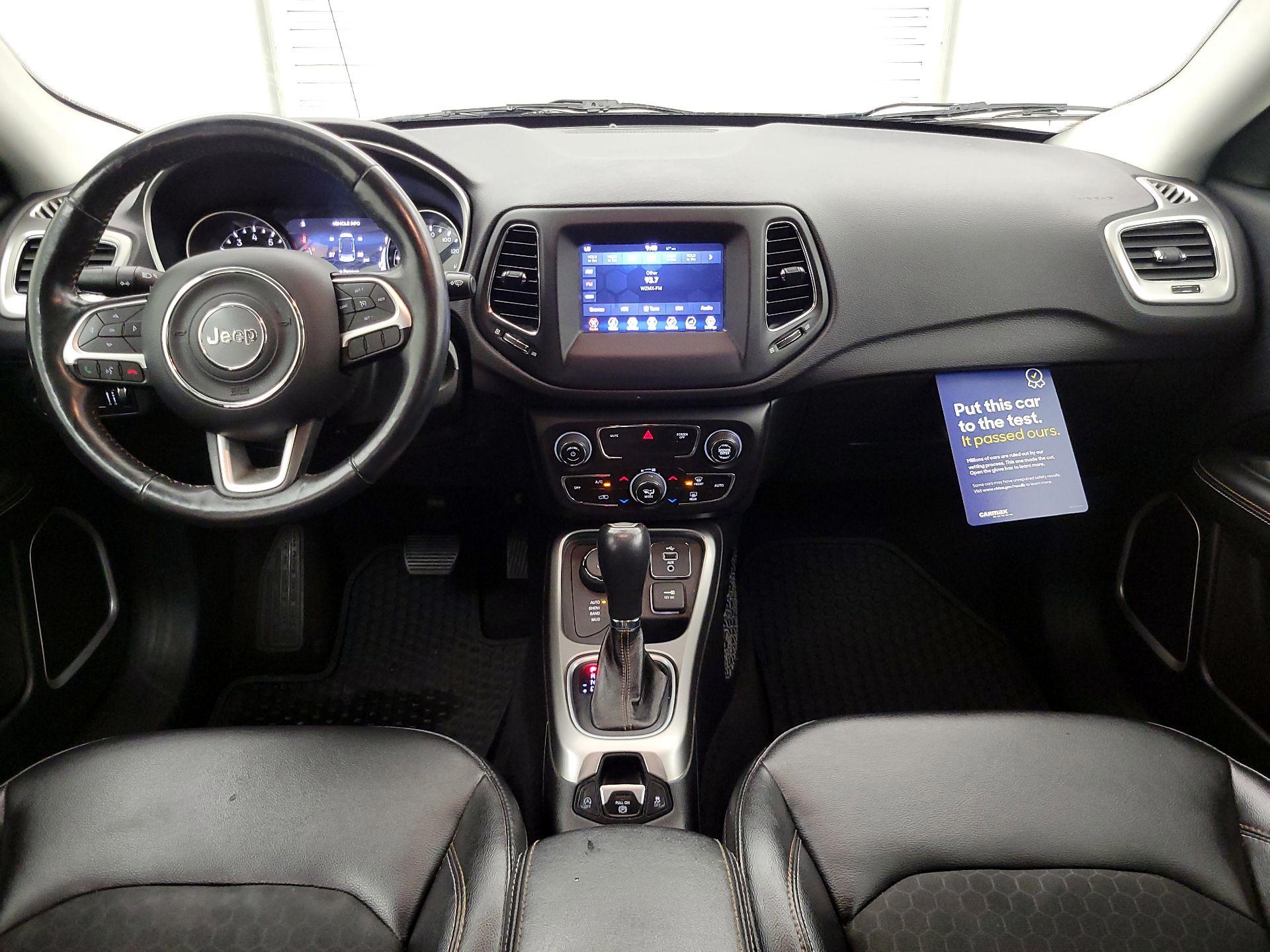 Thumbnail: 2018 Jeep Compass - 9