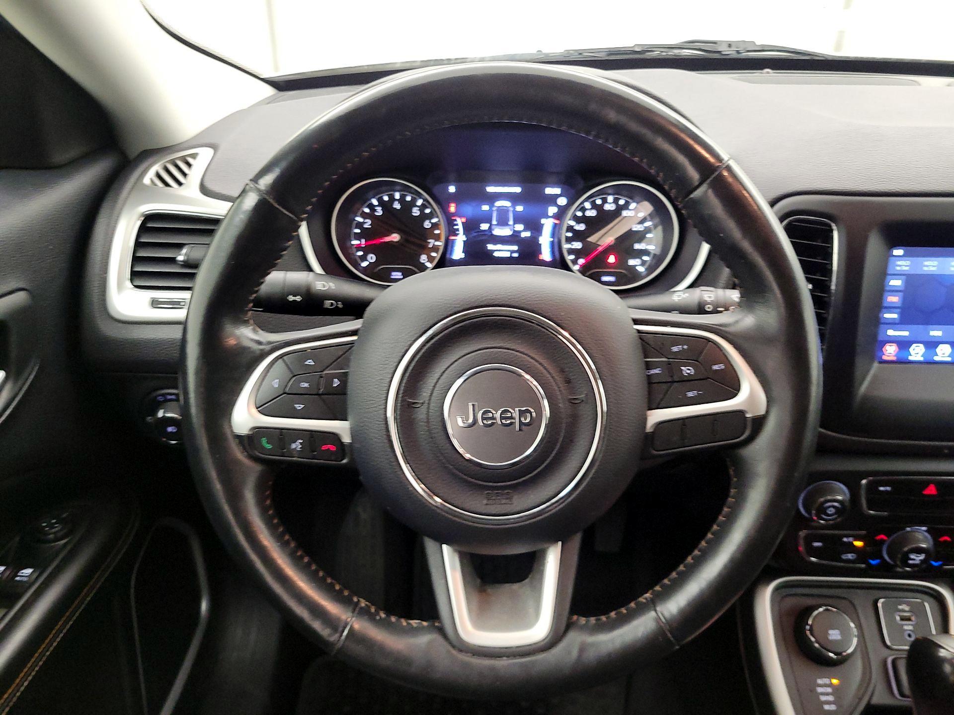 Thumbnail: 2018 Jeep Compass - 10