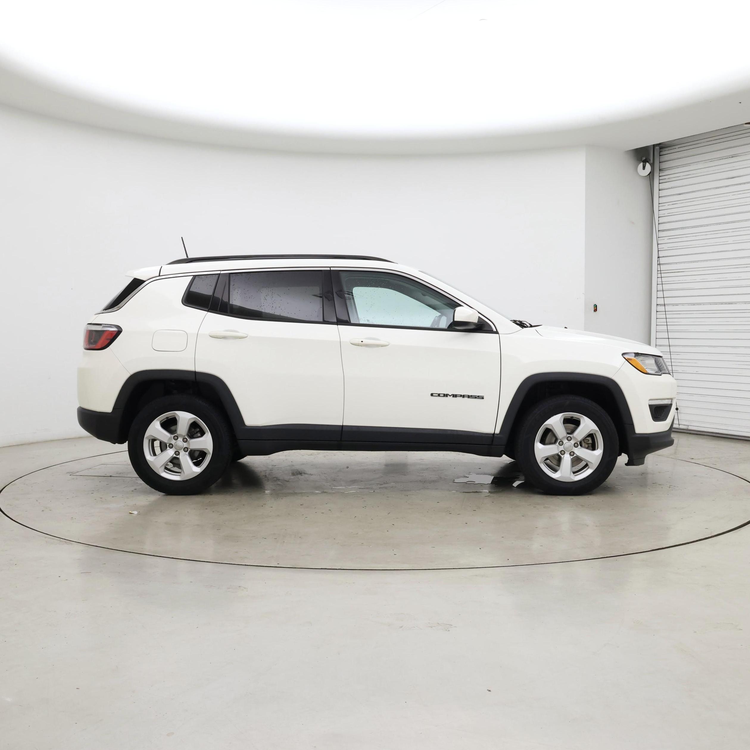 Thumbnail: 2018 Jeep Compass - 7
