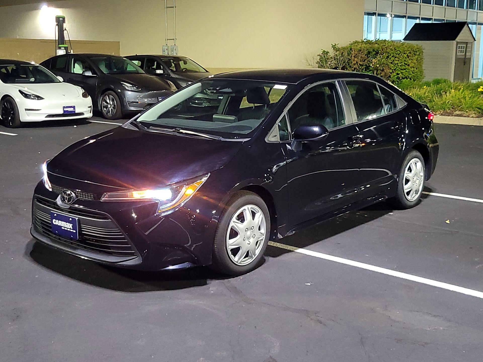 Thumbnail: 2023 Toyota Corolla - 3