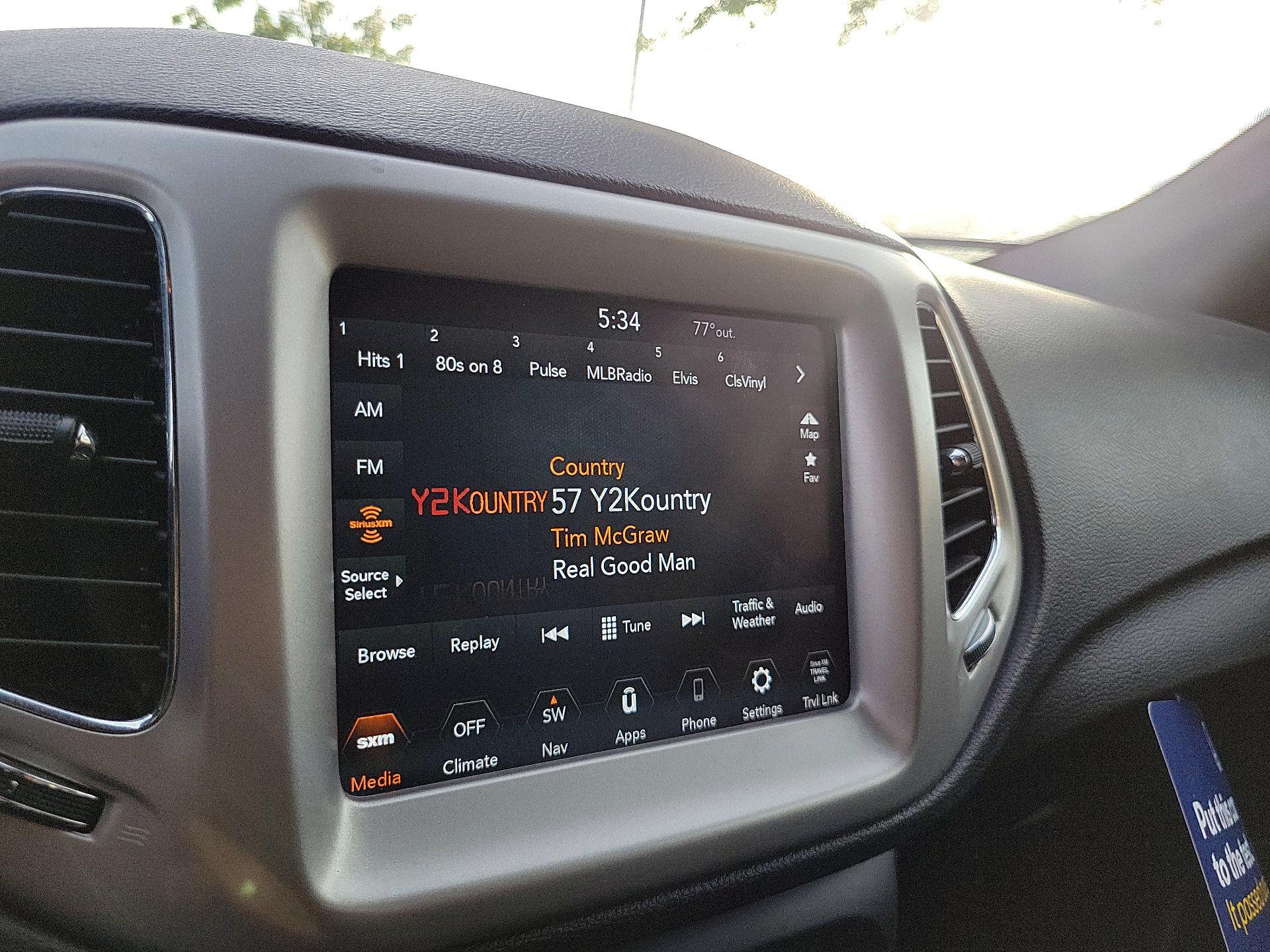 Thumbnail: 2021 Jeep Compass - 14