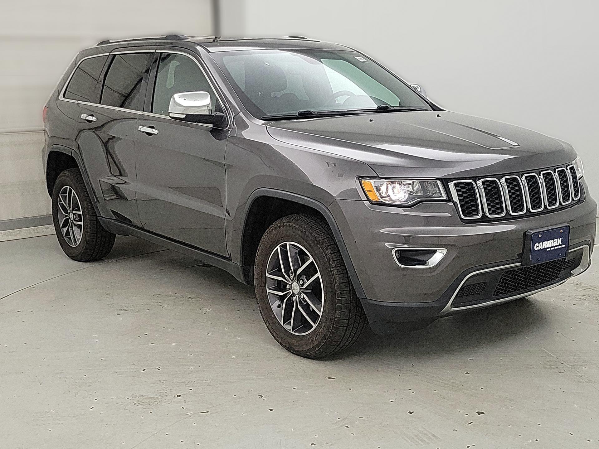 Thumbnail: 2017 Jeep Grand Cherokee - 1
