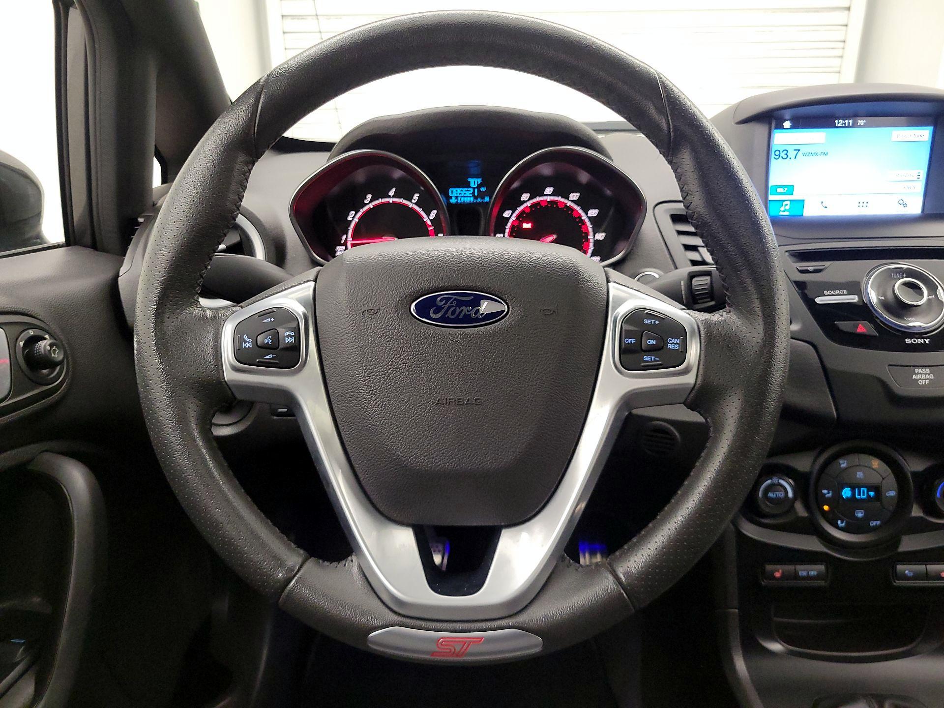 Thumbnail: 2016 Ford Fiesta - 10