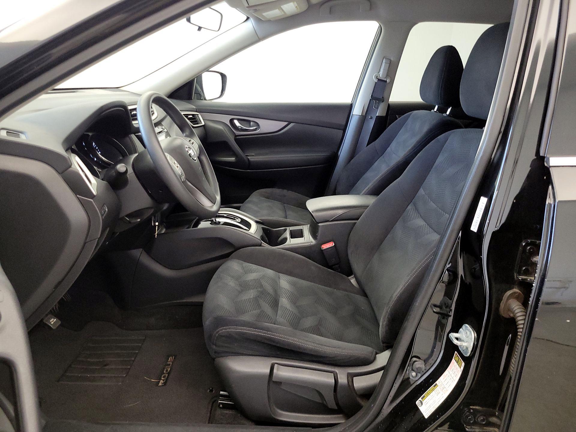 Thumbnail: 2016 Nissan Rogue - 11
