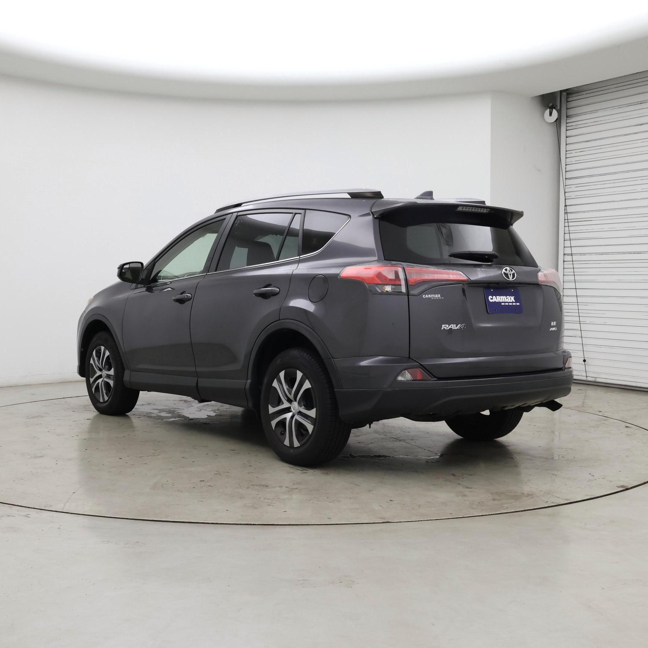 Thumbnail: 2017 Toyota RAV4 - 2