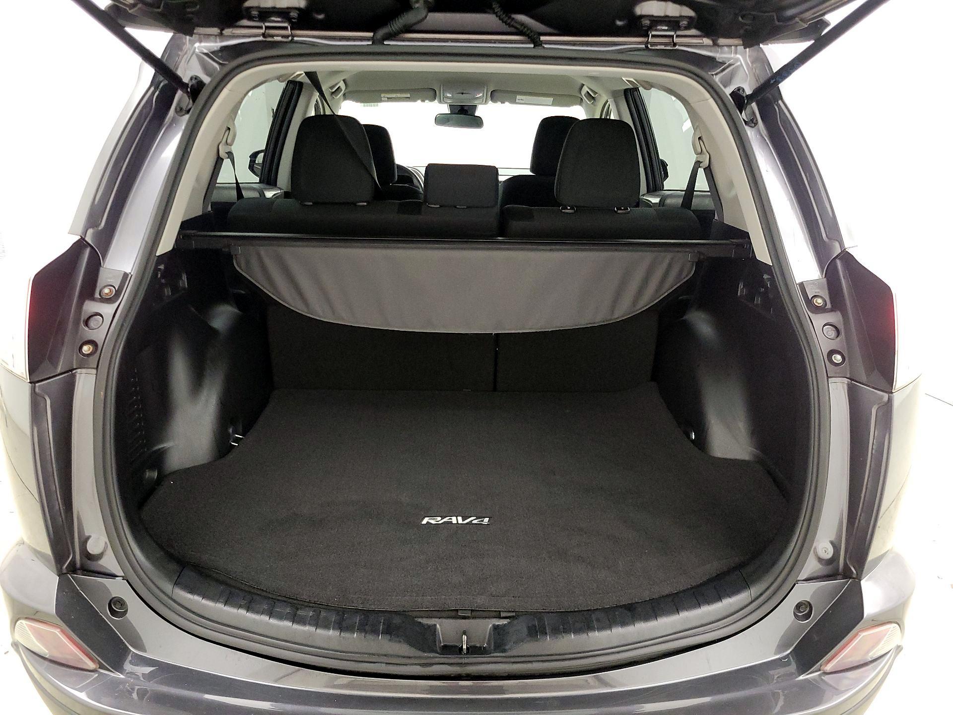 Thumbnail: 2017 Toyota RAV4 - 20