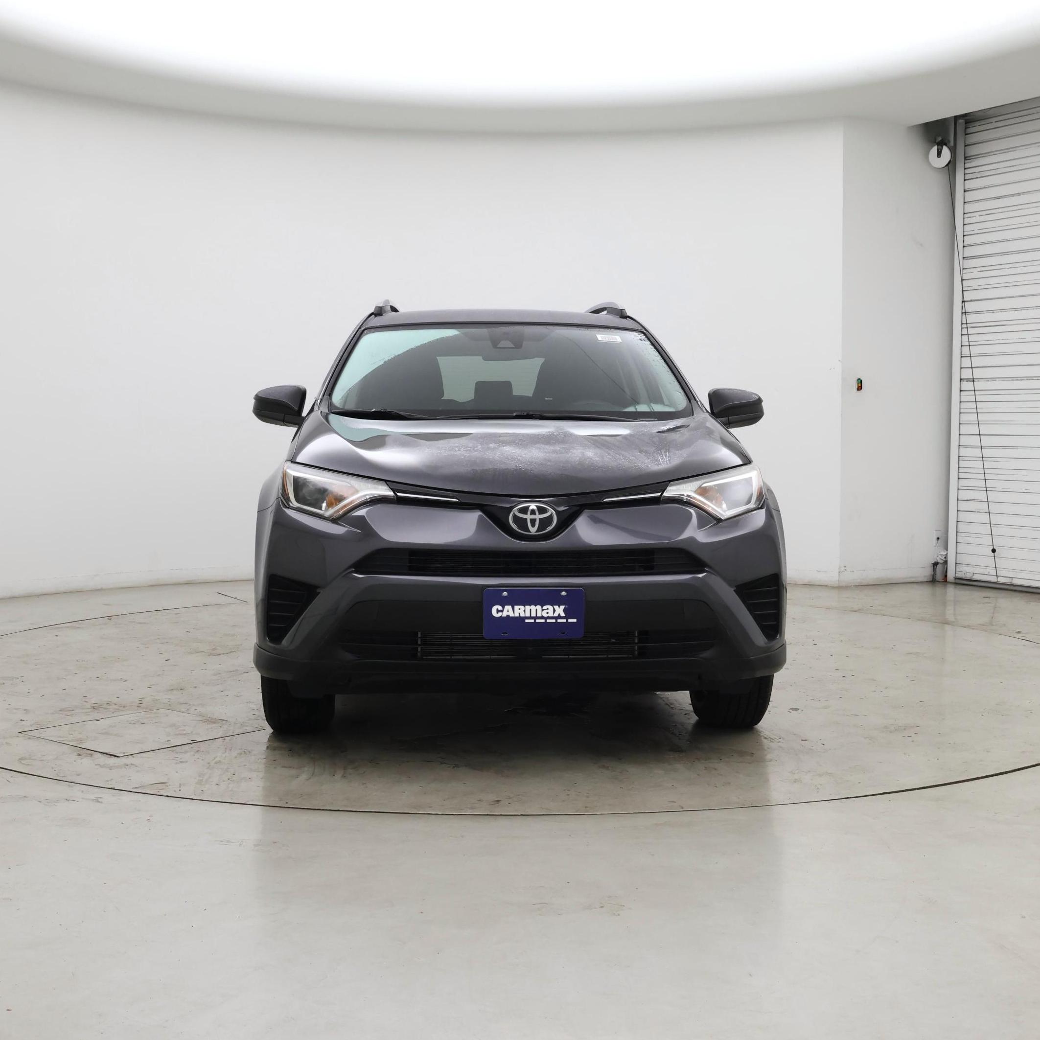 Thumbnail: 2017 Toyota RAV4 - 5