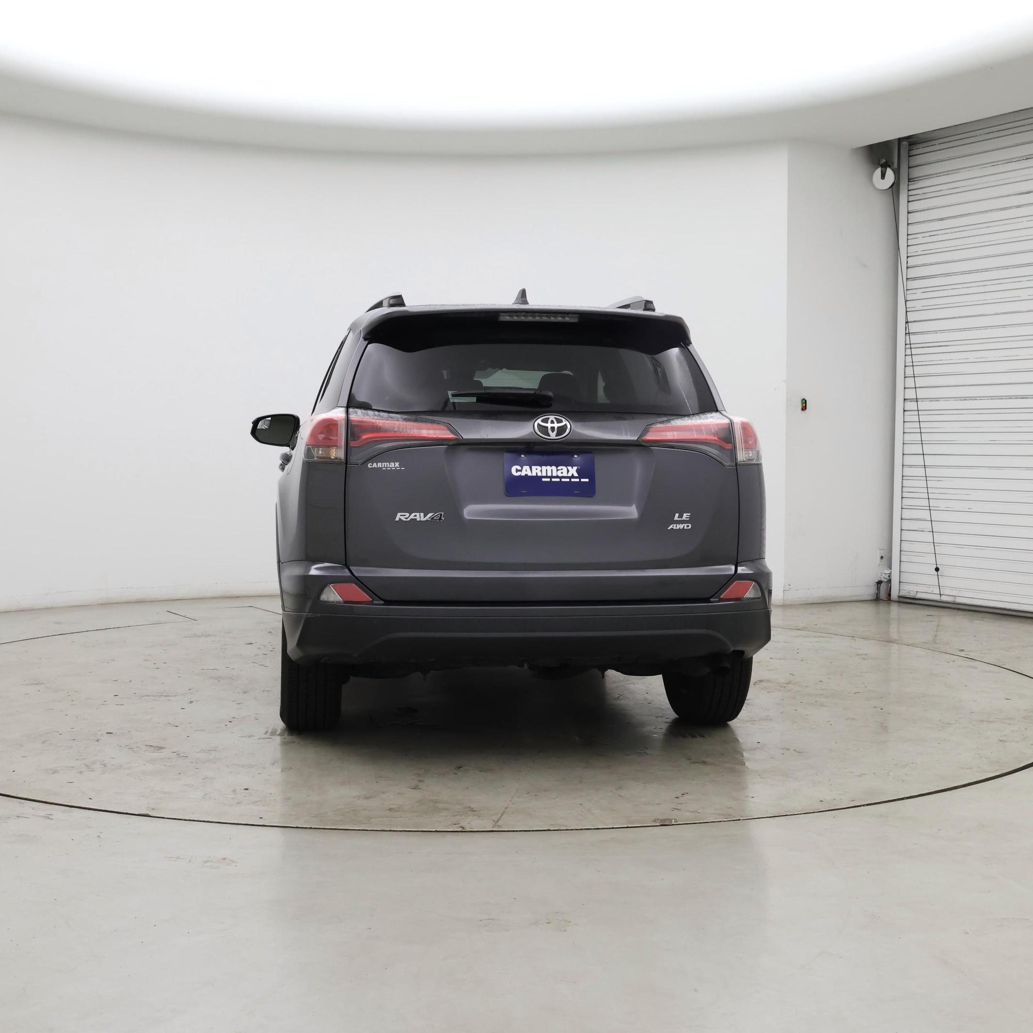 Thumbnail: 2017 Toyota RAV4 - 6