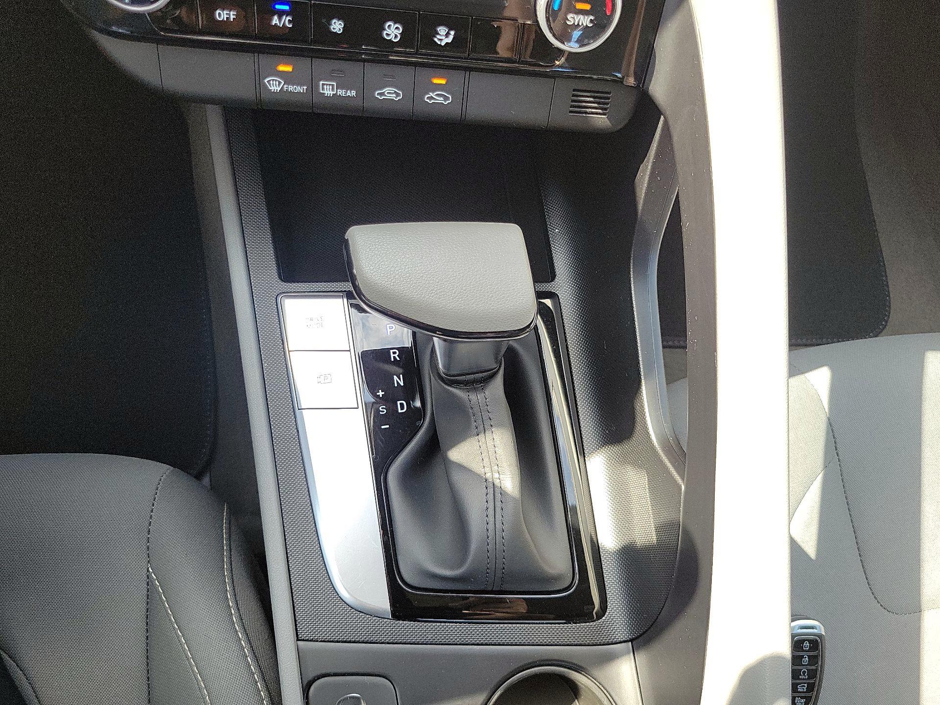 Thumbnail: 2023 Hyundai Elantra - 15