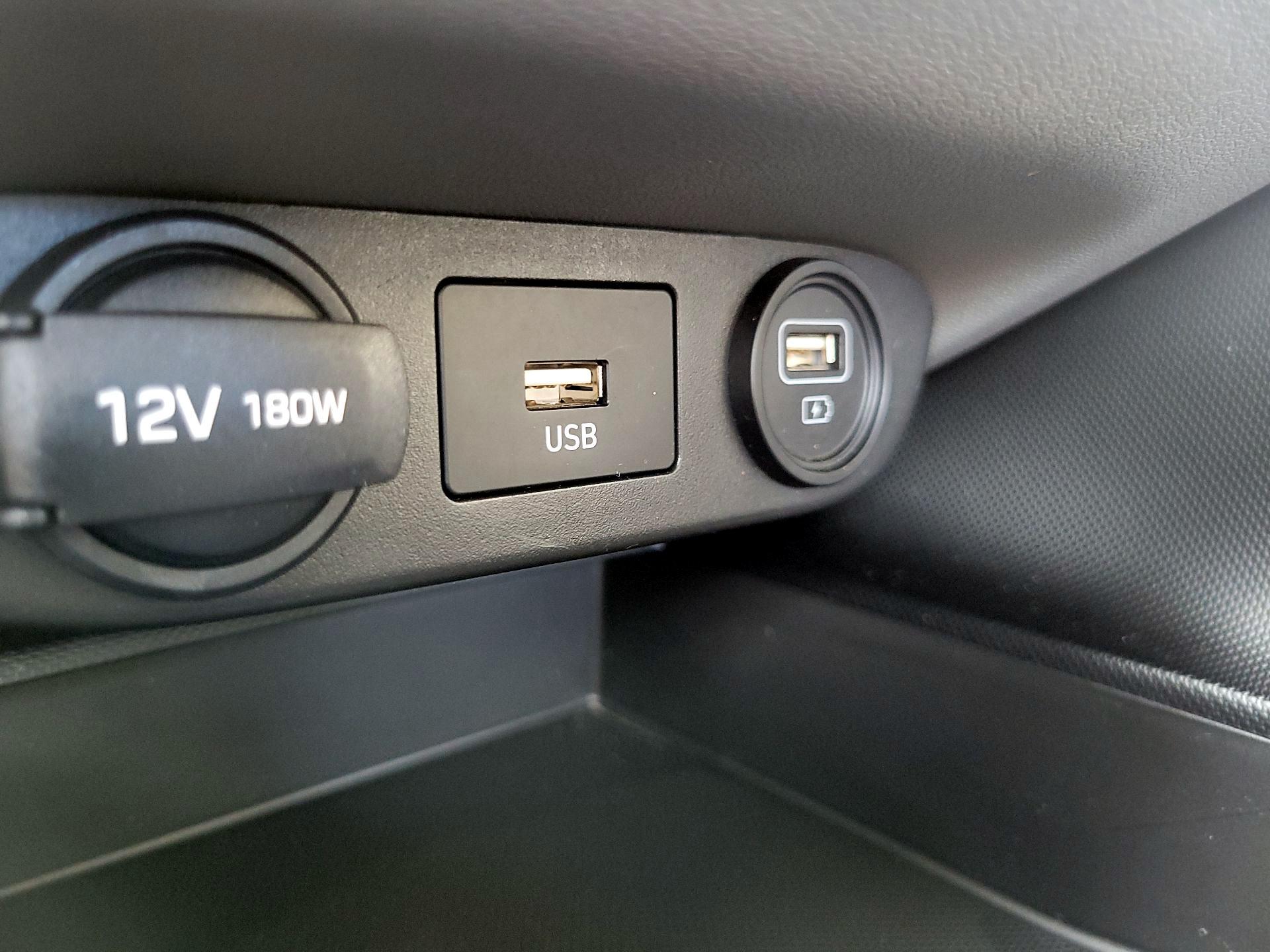 Thumbnail: 2023 Hyundai Elantra - 16