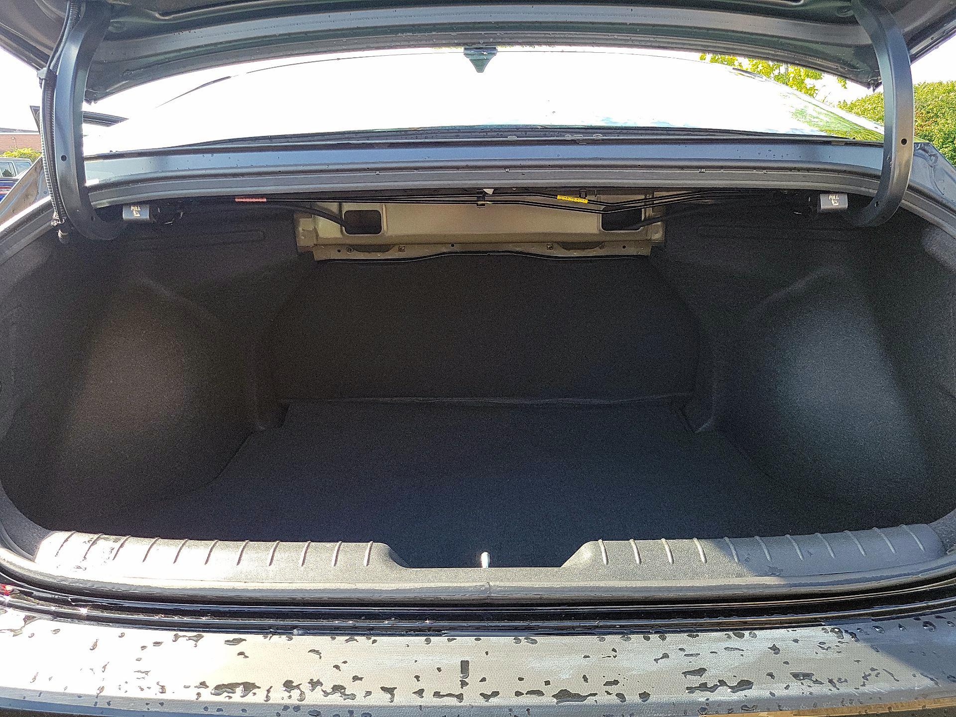 Thumbnail: 2023 Hyundai Elantra - 18