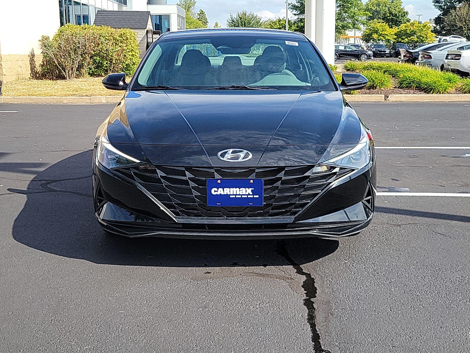 Thumbnail: 2023 Hyundai Elantra - 2