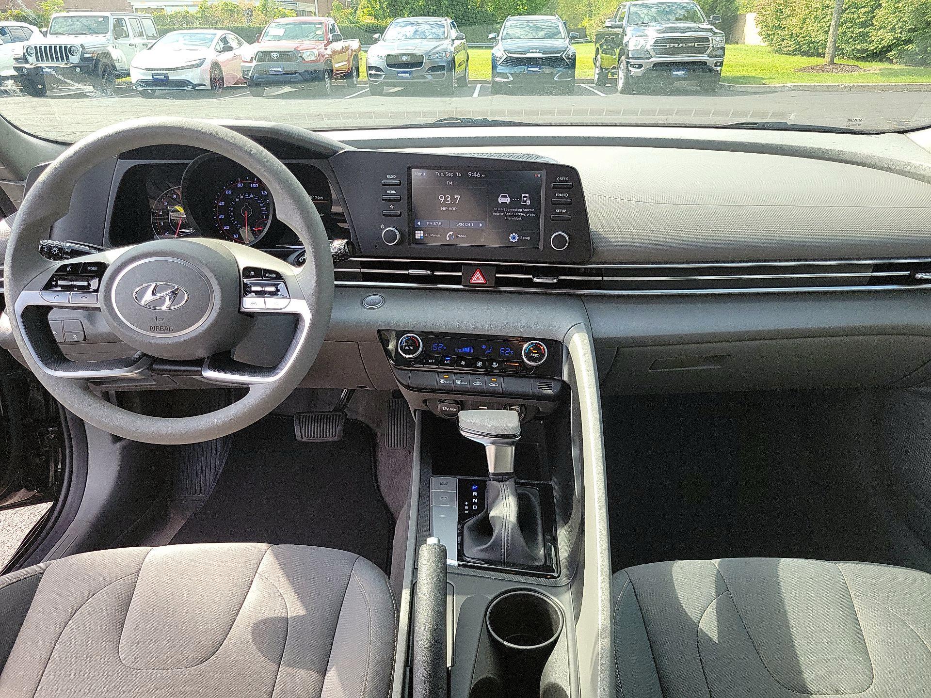 Thumbnail: 2023 Hyundai Elantra - 8