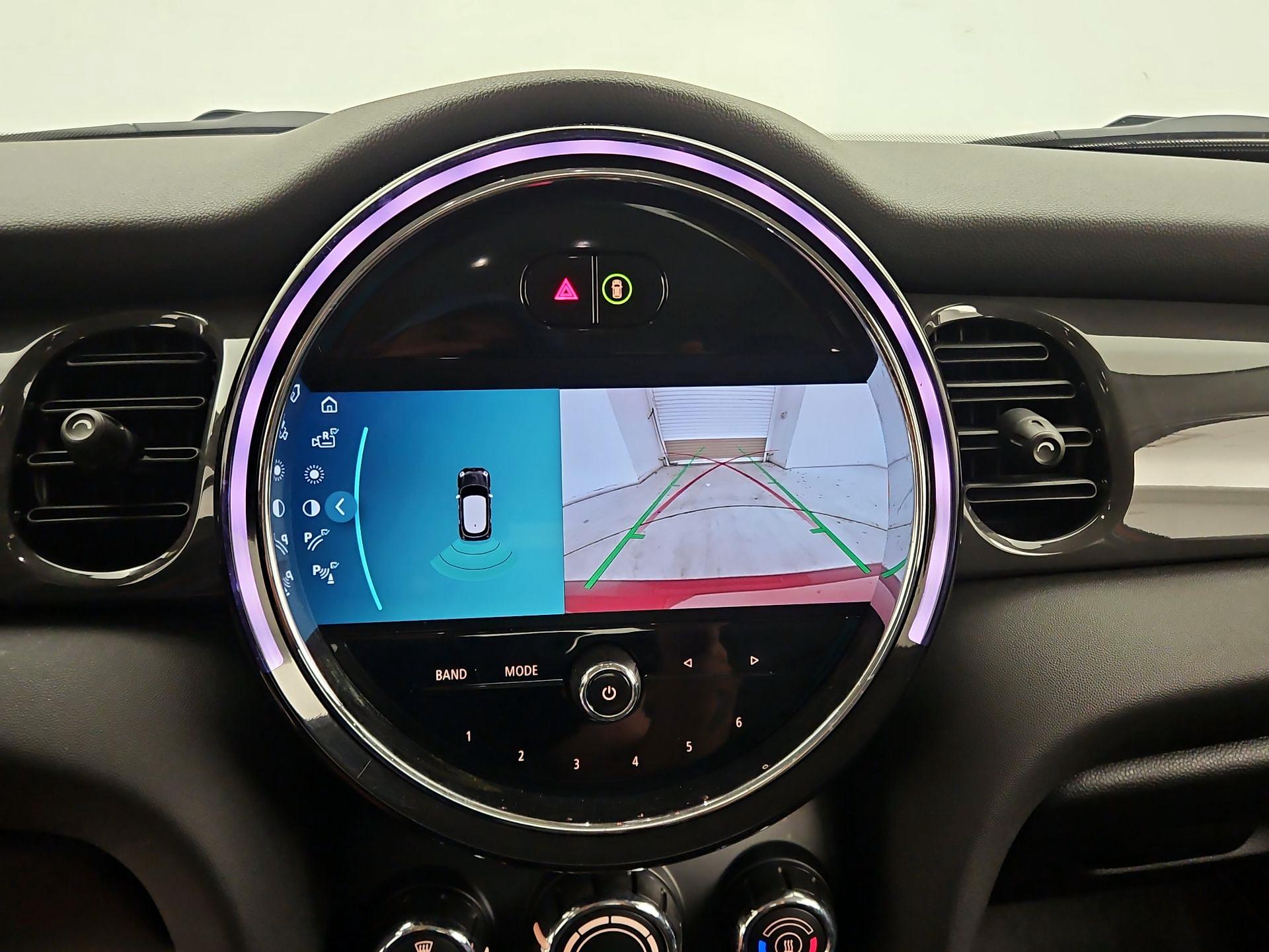 Thumbnail: 2022 MINI Cooper Hardtop - 14