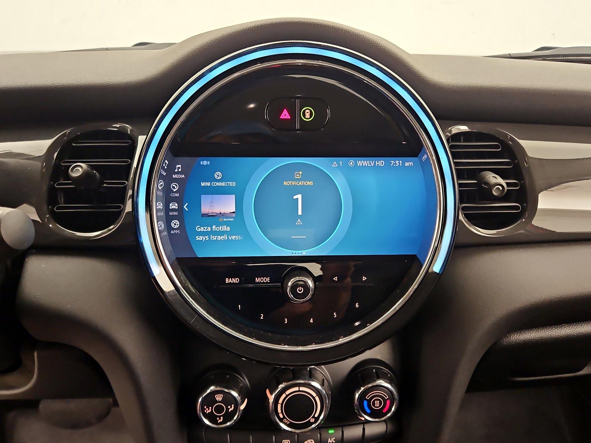 Thumbnail: 2022 MINI Cooper Hardtop - 15