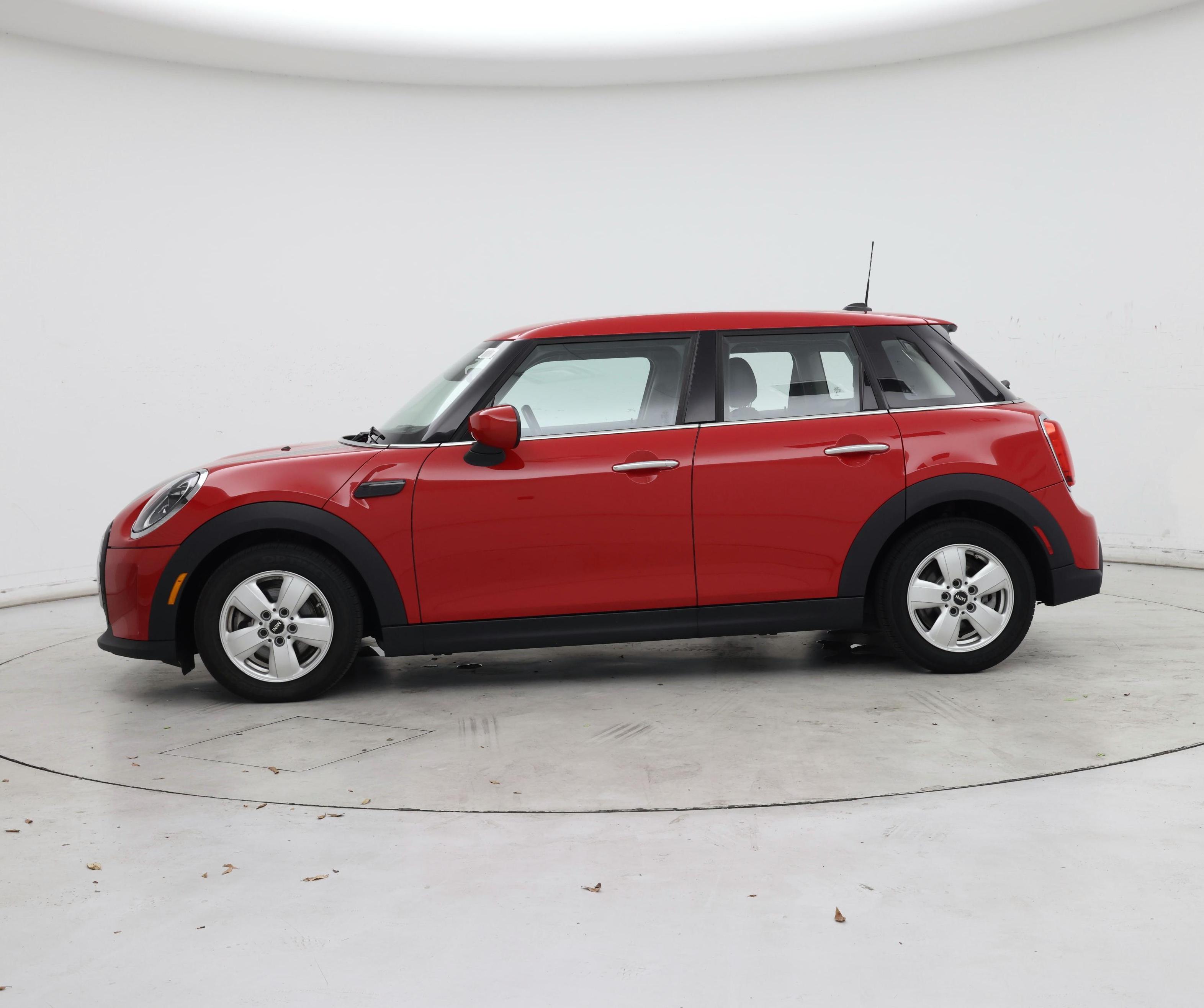 Thumbnail: 2022 MINI Cooper Hardtop - 3