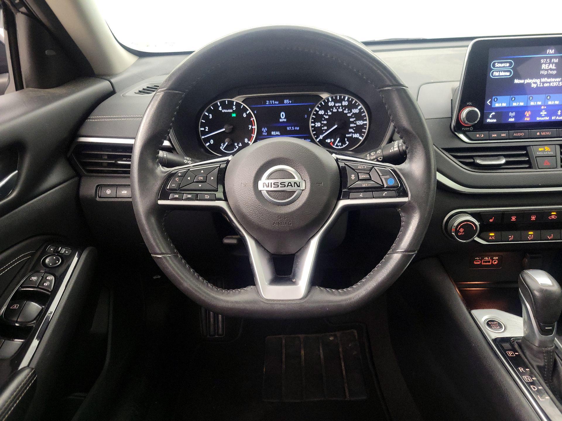 Thumbnail: 2022 Nissan Altima - 10