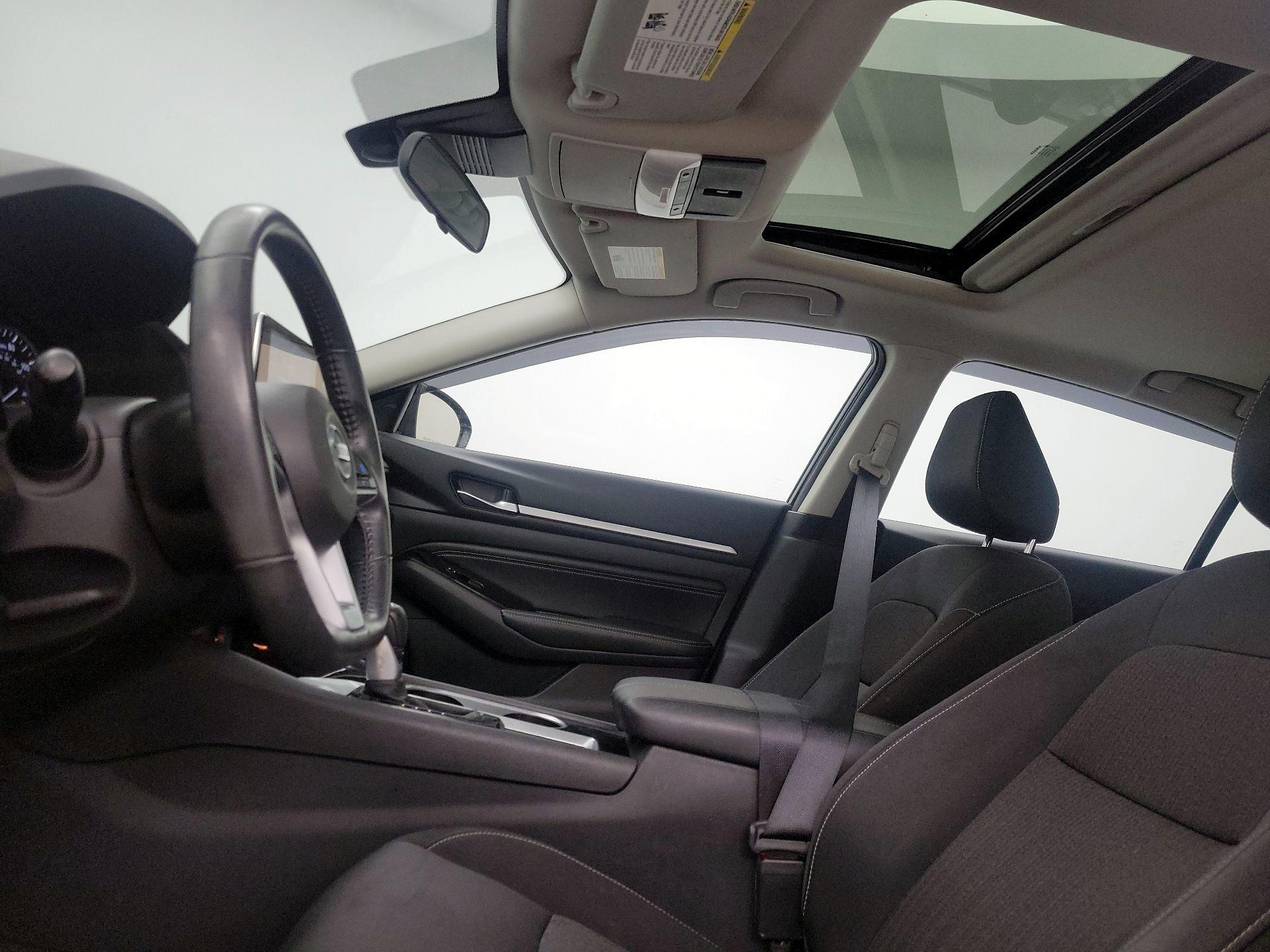 Thumbnail: 2022 Nissan Altima - 19