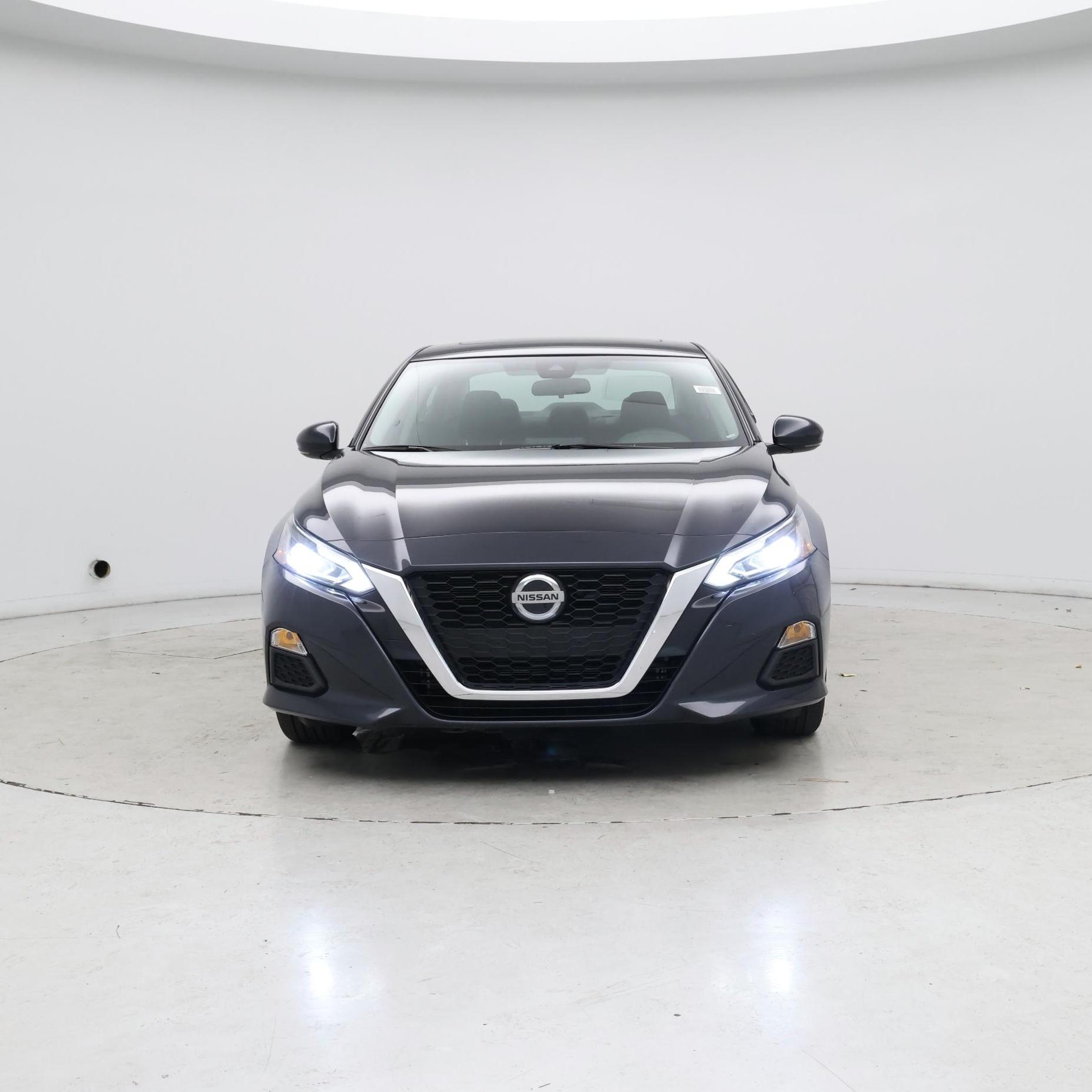 Thumbnail: 2022 Nissan Altima - 5