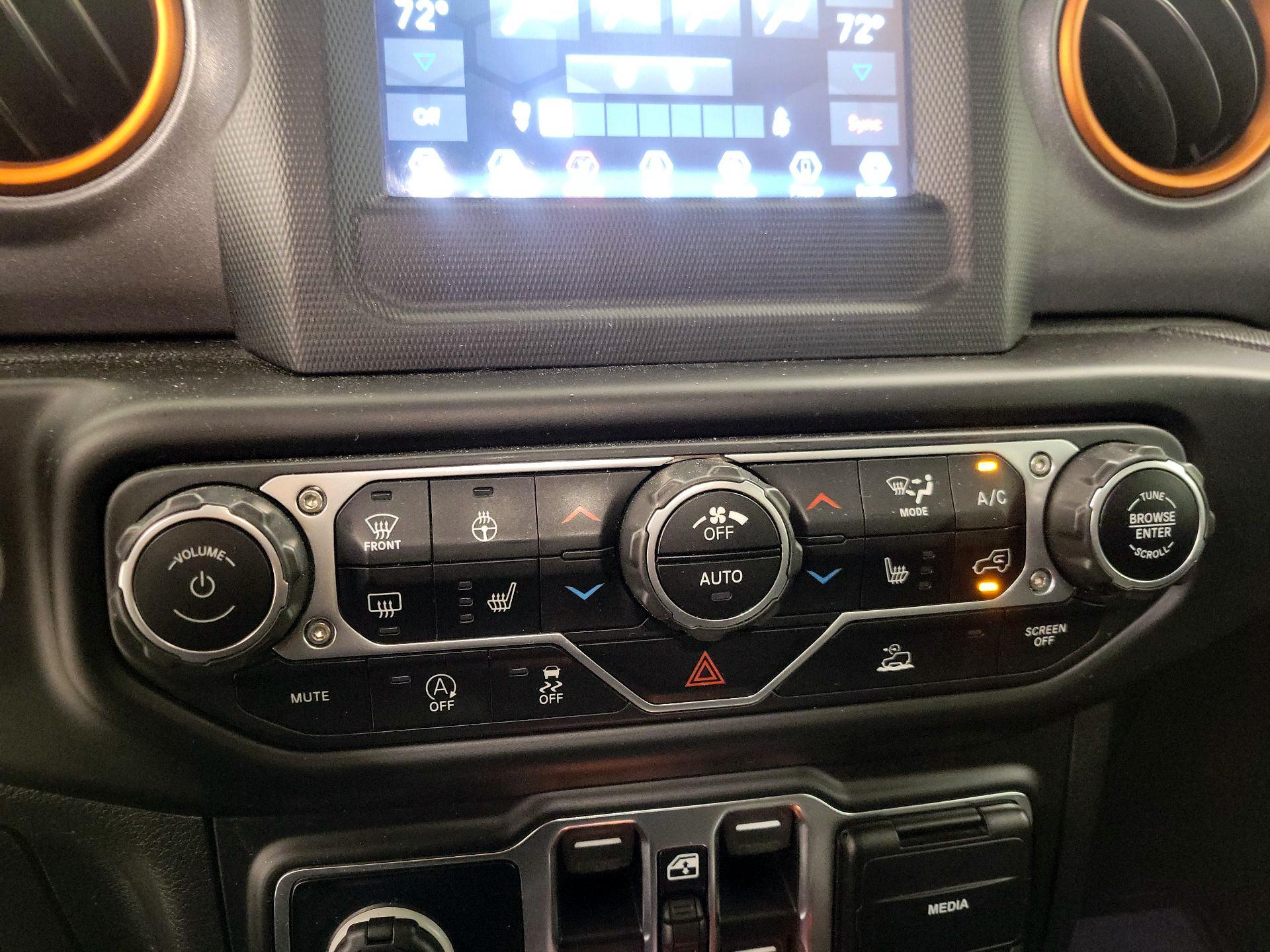 Thumbnail: 2021 Jeep Gladiator - 16