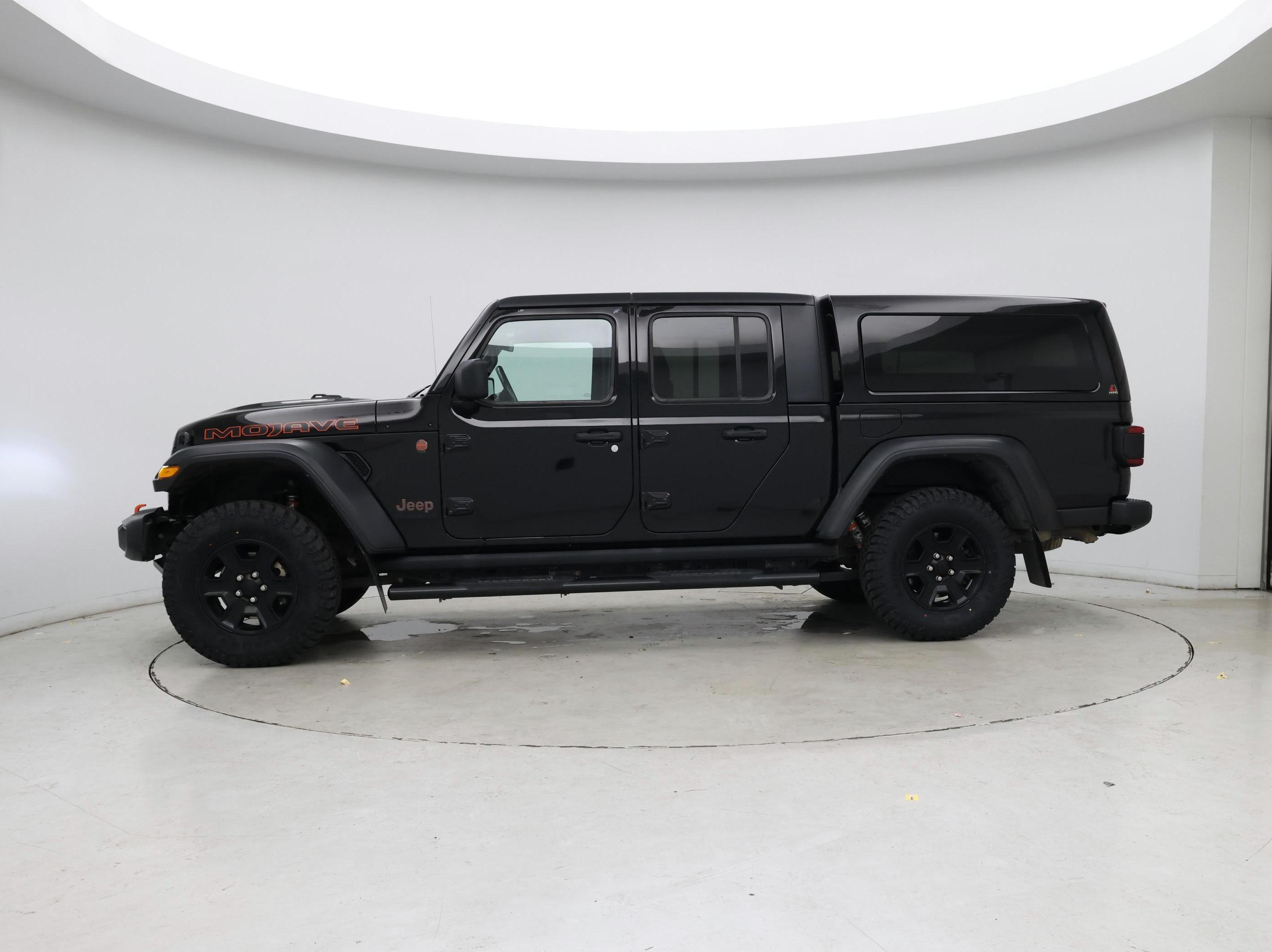 Thumbnail: 2021 Jeep Gladiator - 3