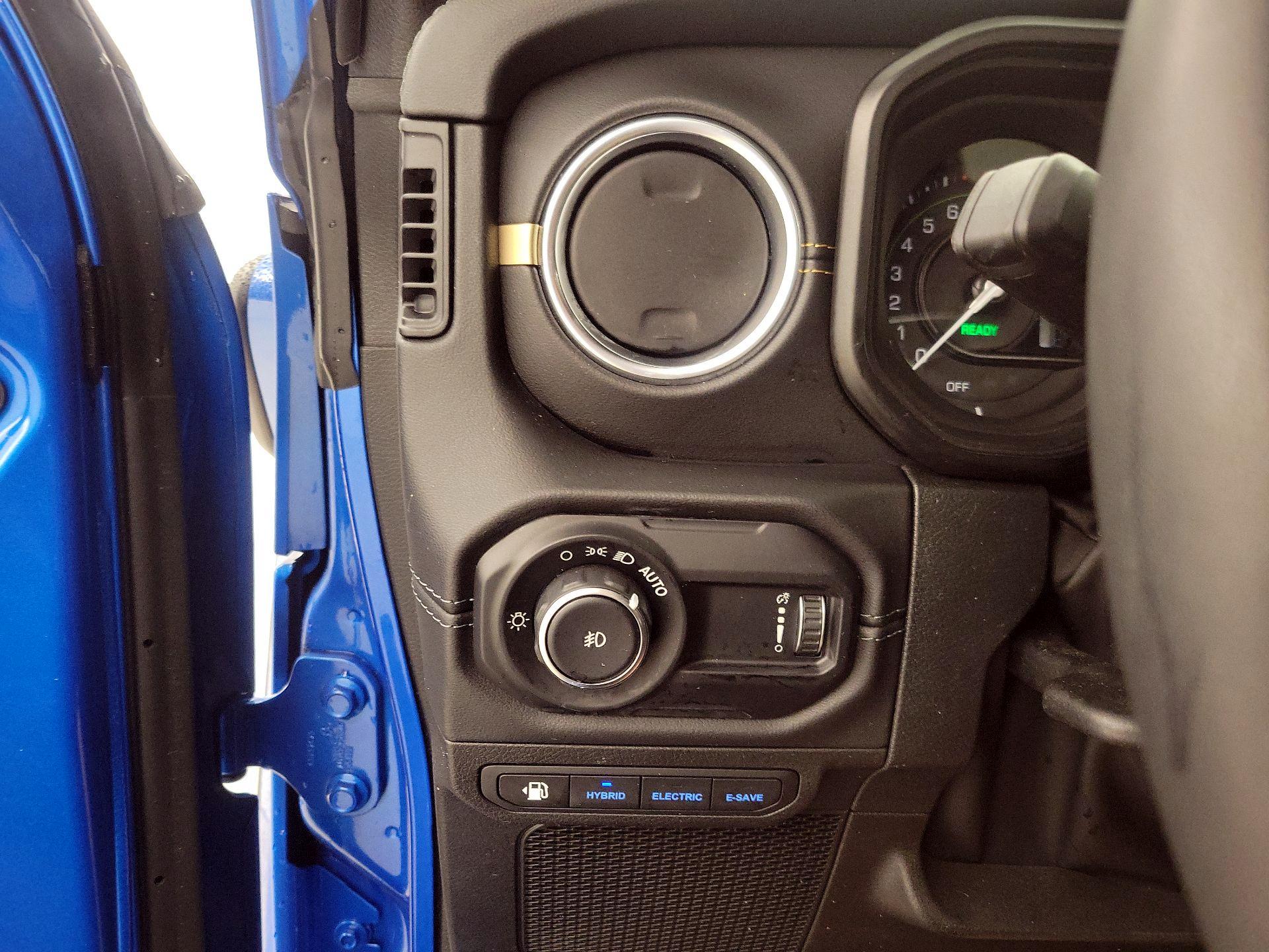 Thumbnail: 2024 Jeep Wrangler - 13