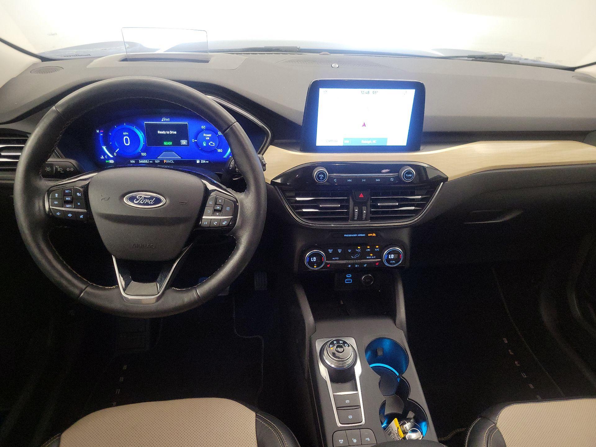Thumbnail: 2021 Ford Escape - 9