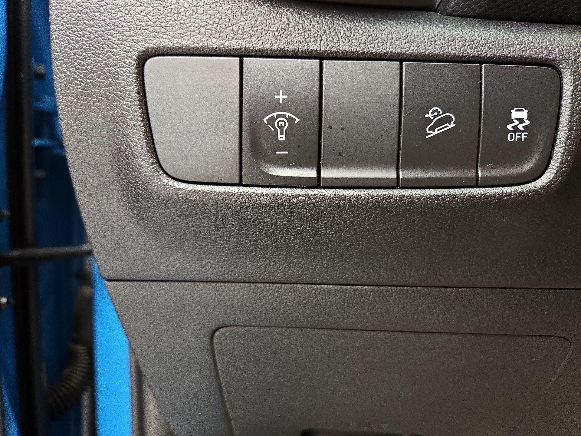 Thumbnail: 2023 Hyundai Kona - 13