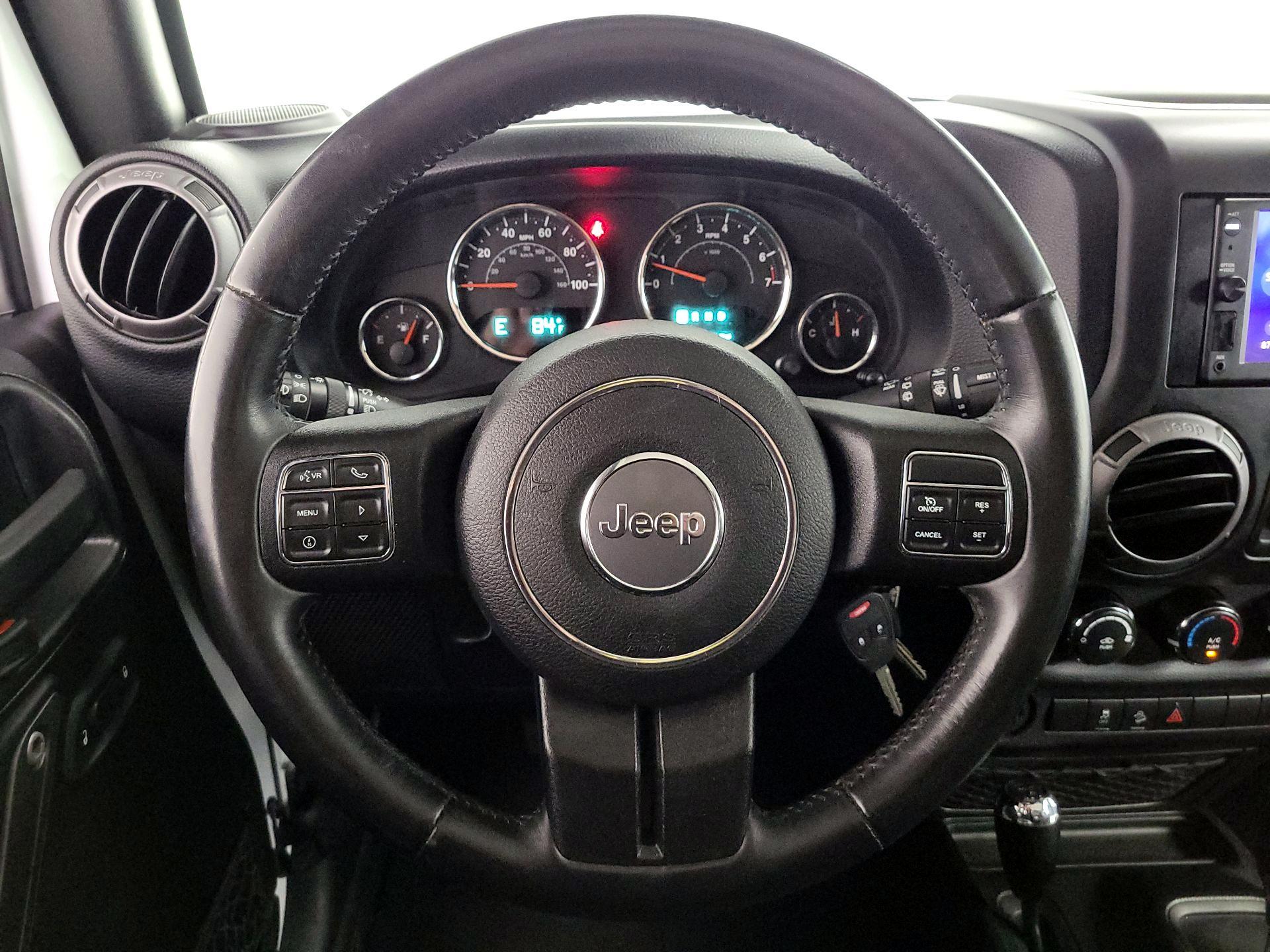 Thumbnail: 2016 Jeep Wrangler - 10