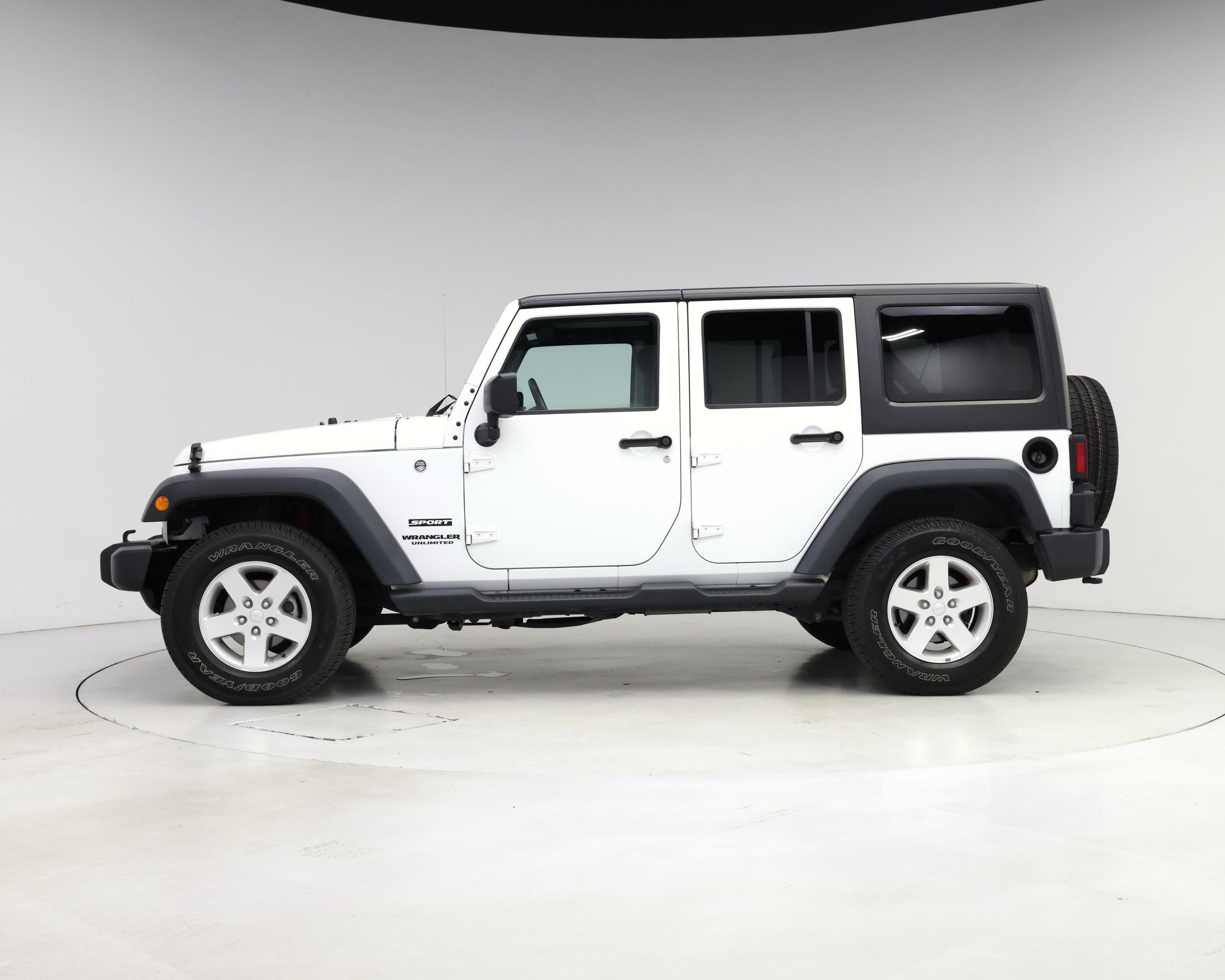 Thumbnail: 2016 Jeep Wrangler - 3