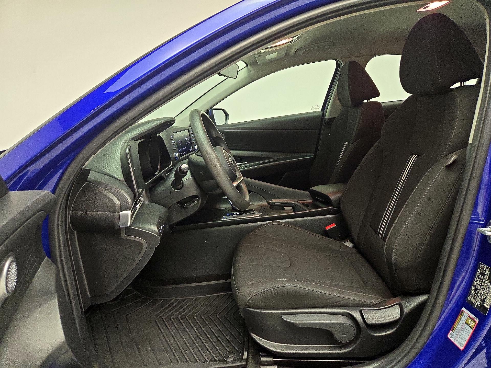Thumbnail: 2023 Hyundai Elantra - 11
