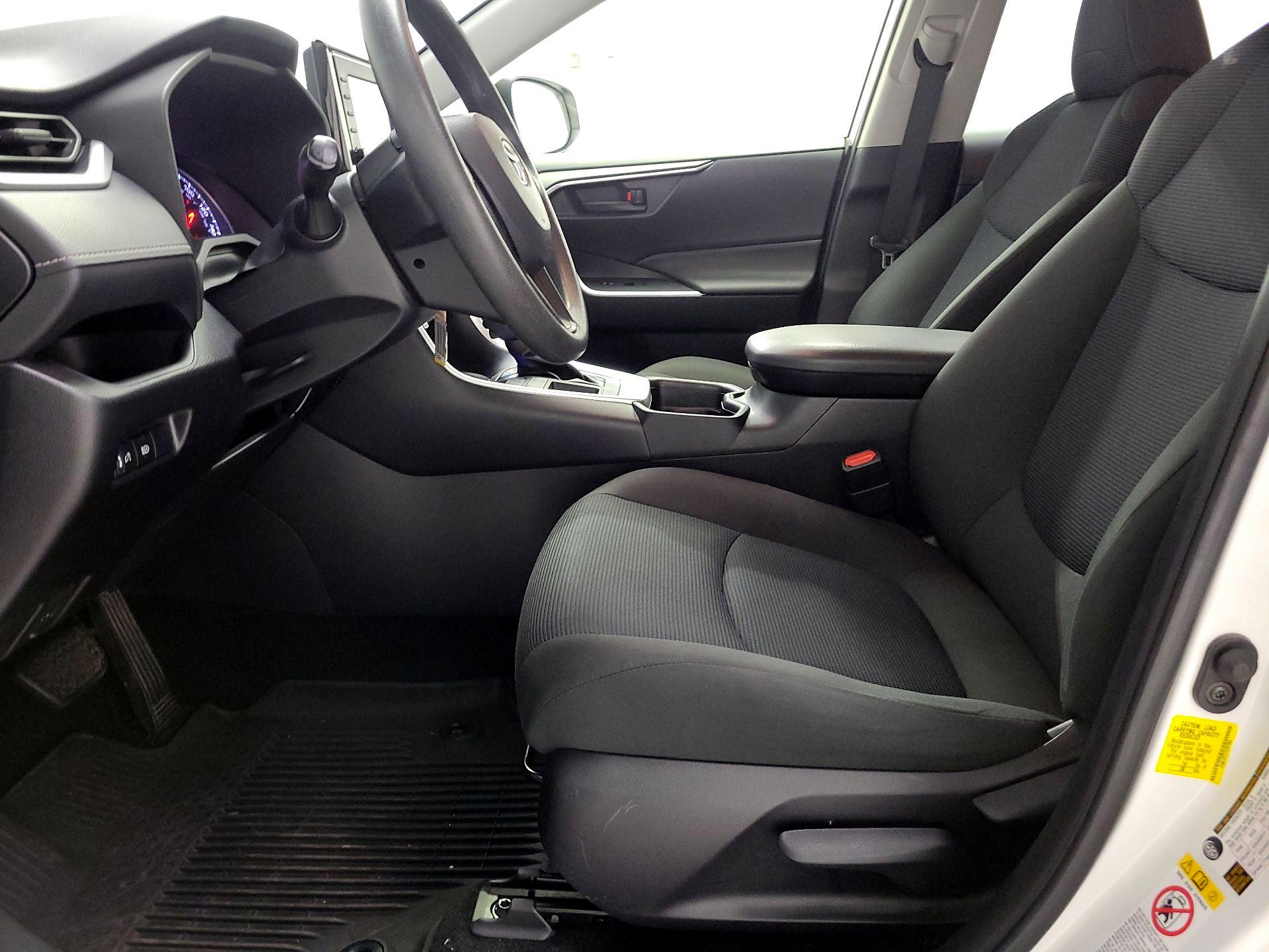 Thumbnail: 2019 Toyota RAV4 - 11