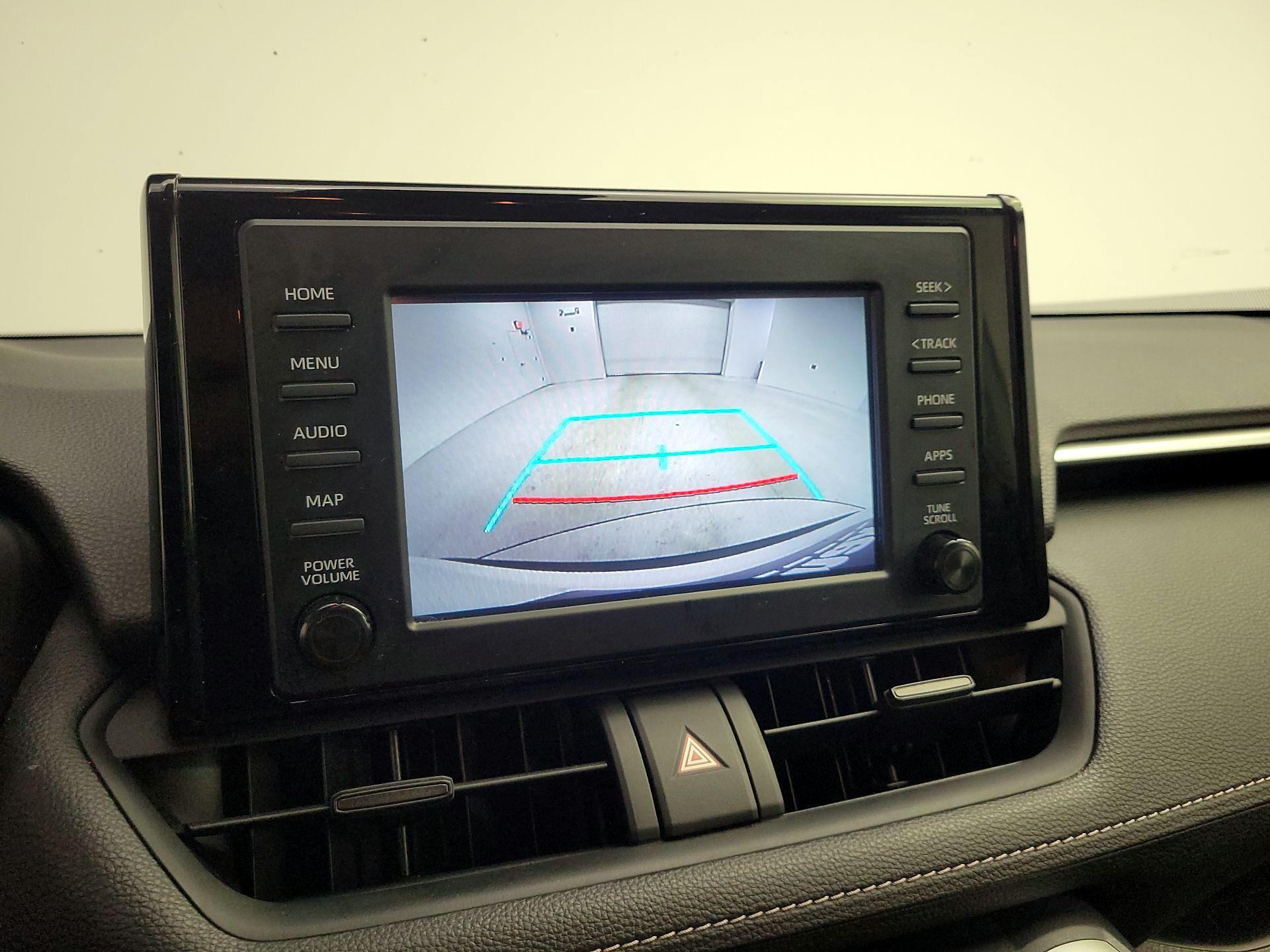 Thumbnail: 2019 Toyota RAV4 - 14