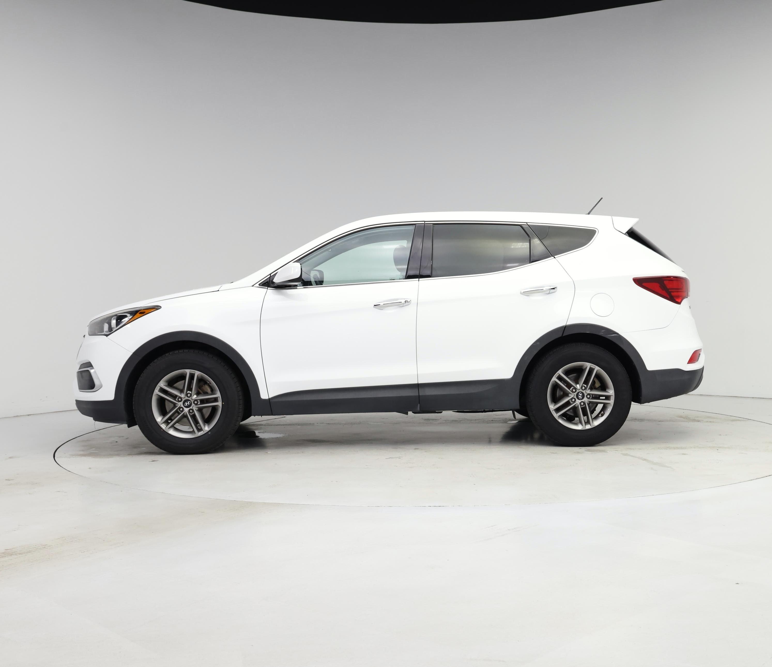 Thumbnail: 2018 Hyundai Santa Fe - 3