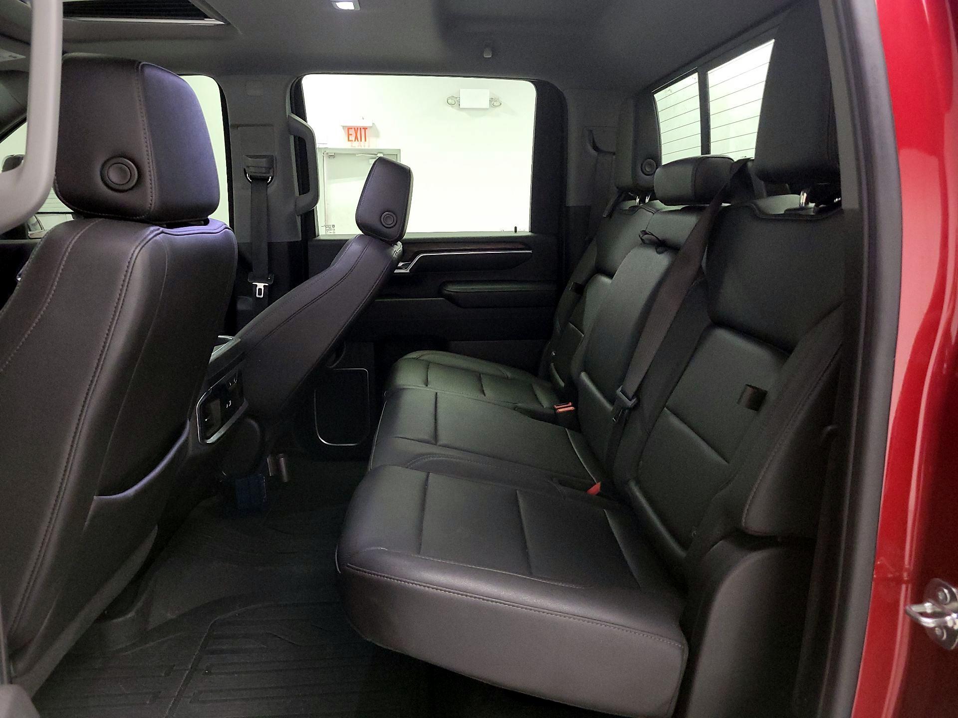 Thumbnail: 2024 GMC Sierra 2500 - 20